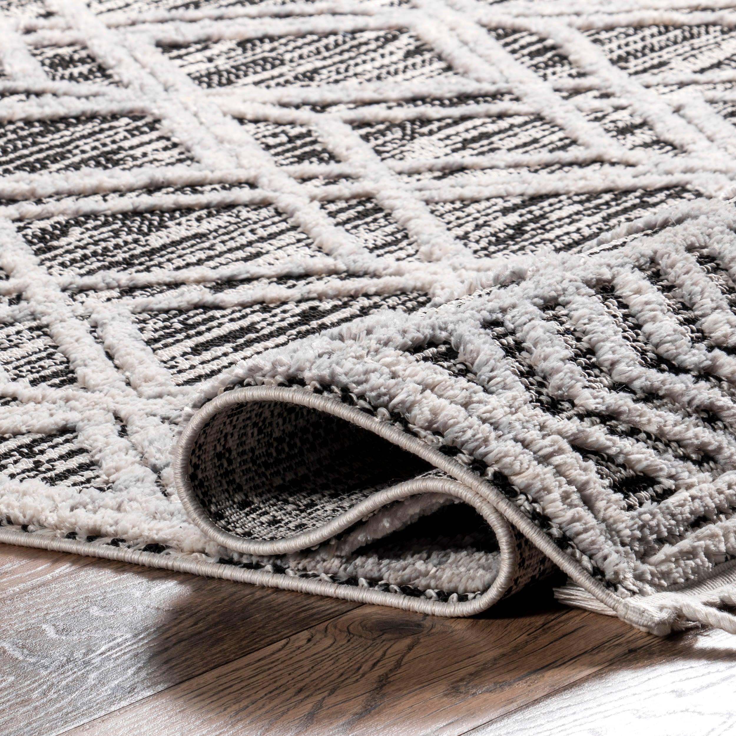 Nuloom 4x6 Ansley Moroccan Tassel Indoor Area Rug, Grey, High-Low Textured Bohemian Design, Plush High Pile, Stain Resistant, Bedroom, Living Room