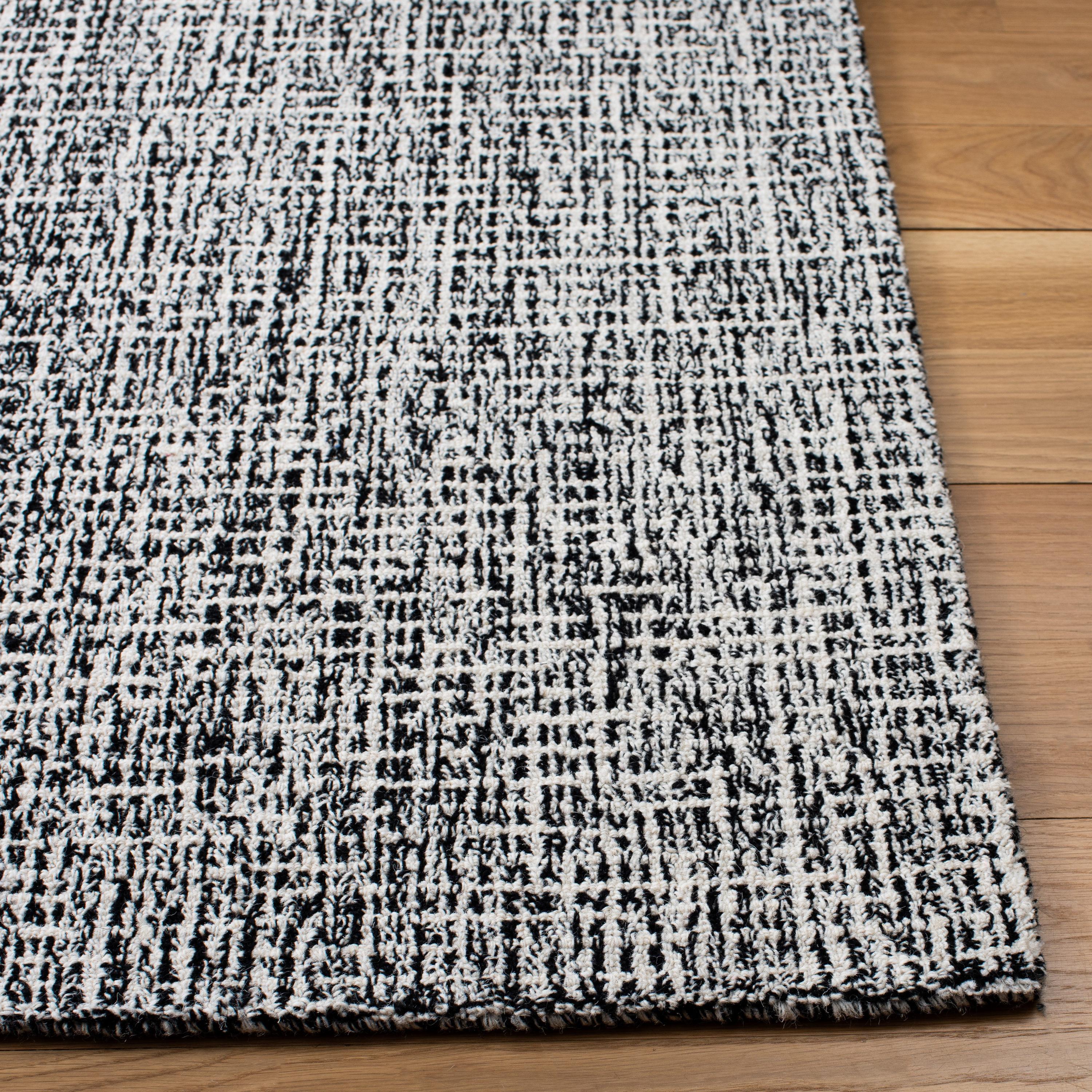 Abstract ABT468 Handmade Indoor Area Rug - Black/Ivory - 6'x9' - Safavieh