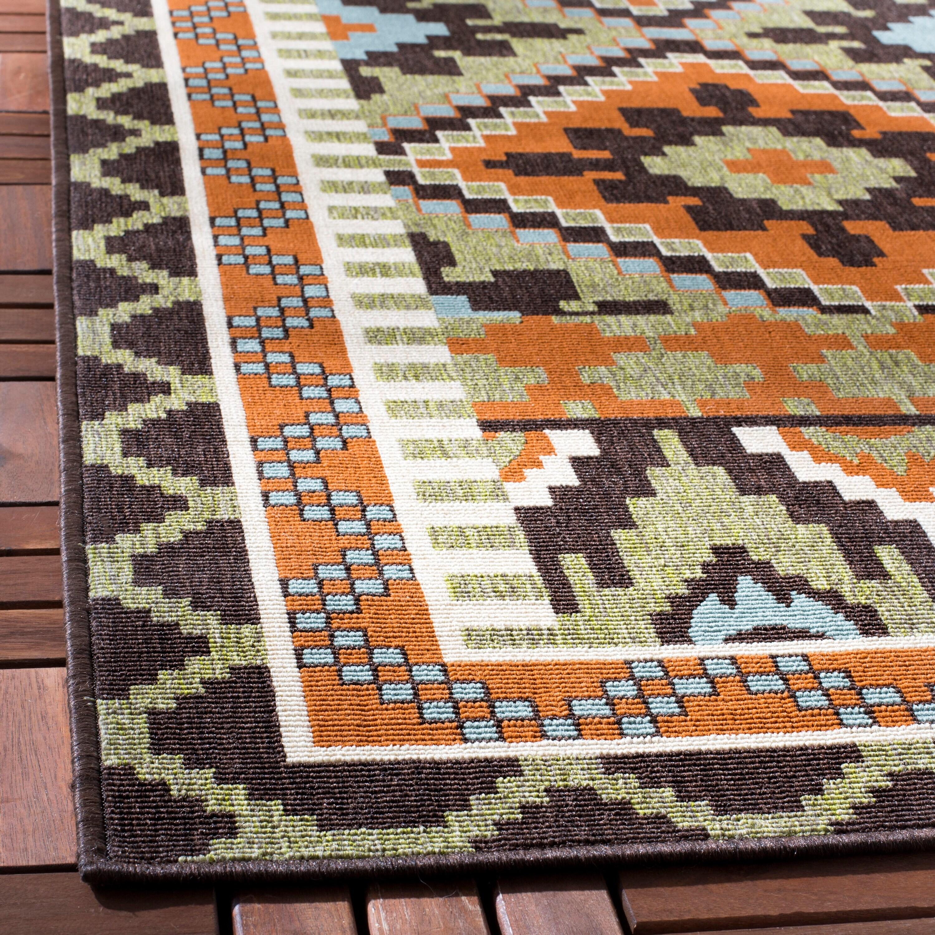 Veranda VER096 Power Loomed Indoor/Outdoor Area Rug - Green/Terracotta - 5'3"x5'3" - Safavieh