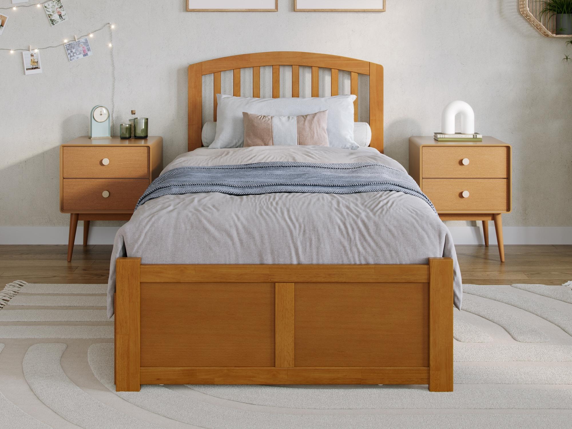 Richmond Solid Wood Platform Bed with Panel Footboard and Trundle