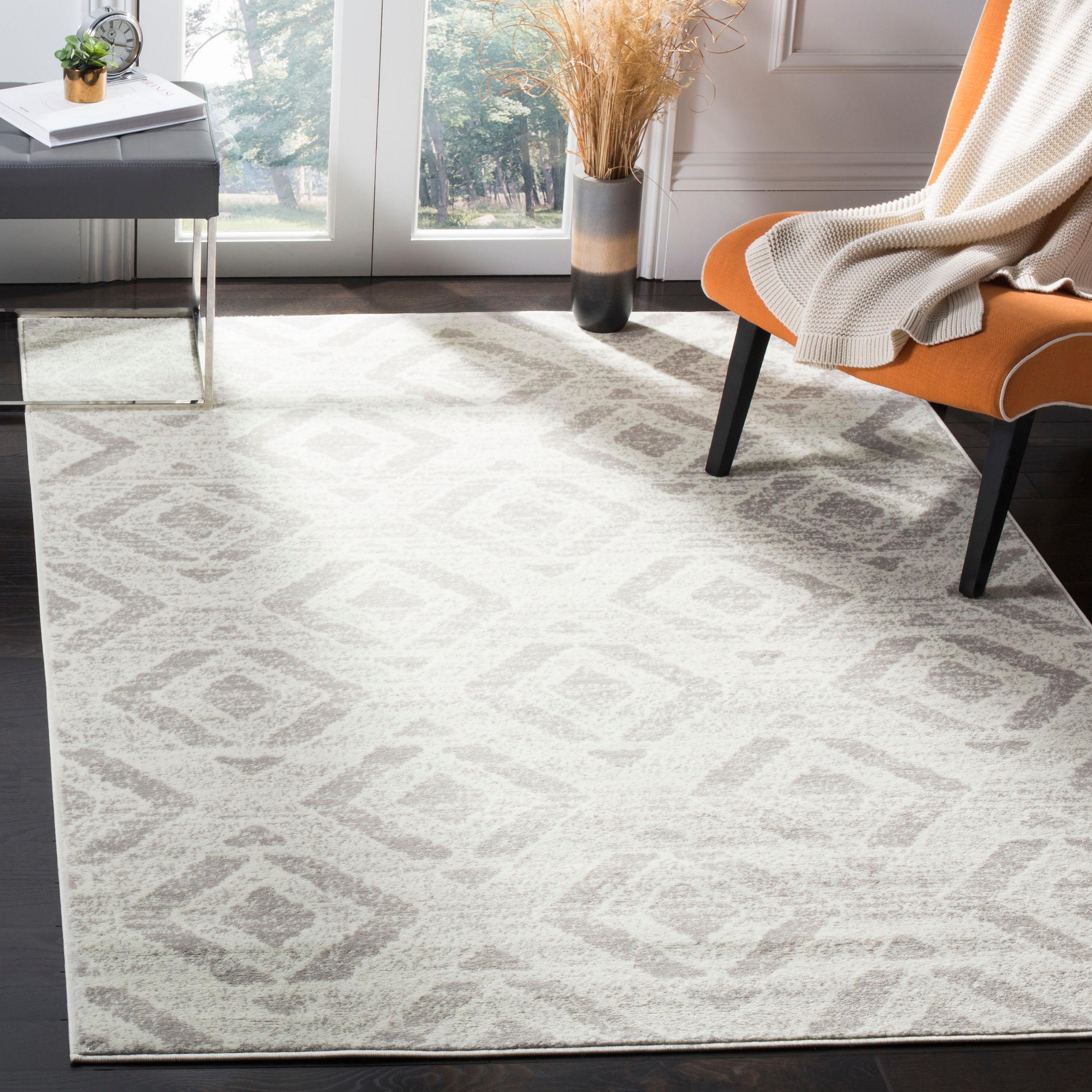 Skyler SKY190 Power Loomed Indoor Area Rug - Ivory/Grey - 6'7"x6'7" - Safavieh.