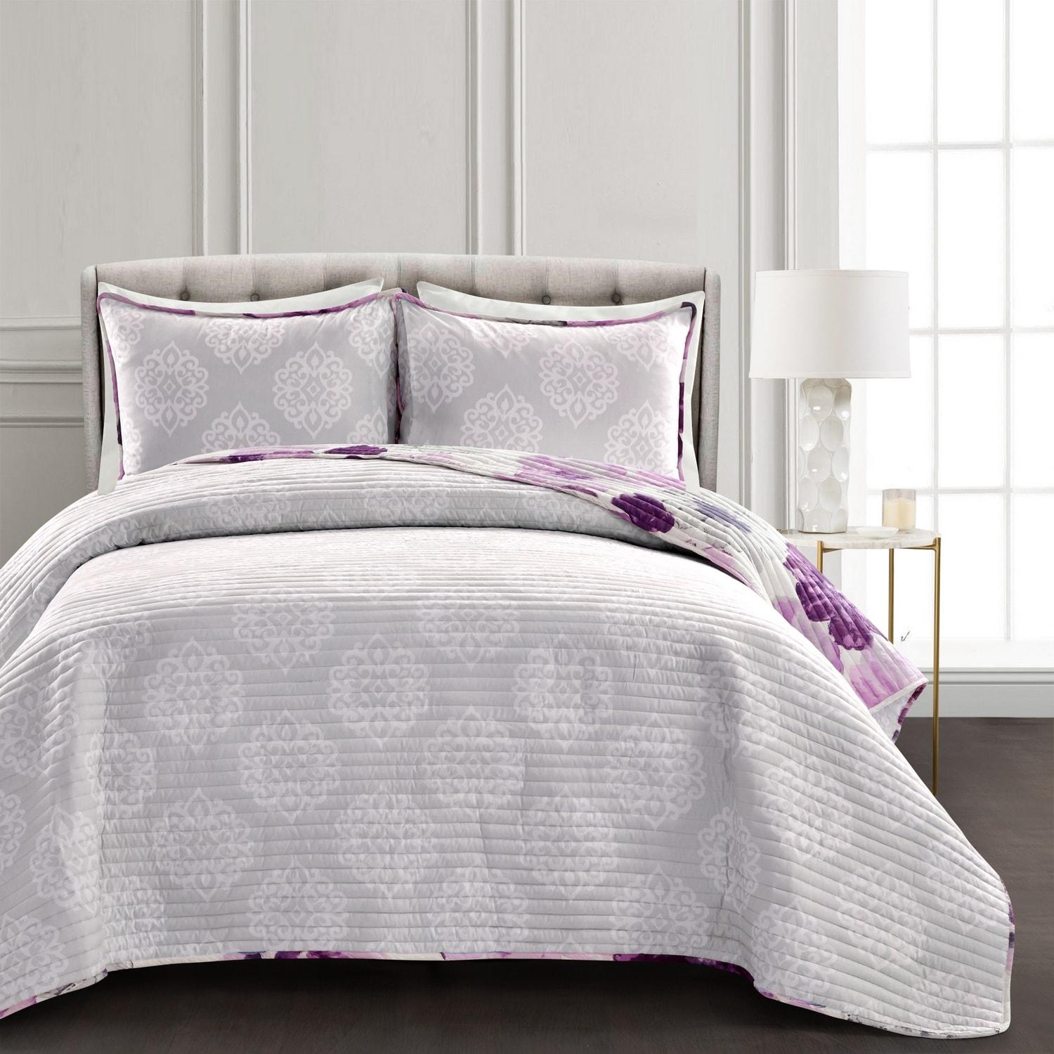 Leah Reversible Quilt Set