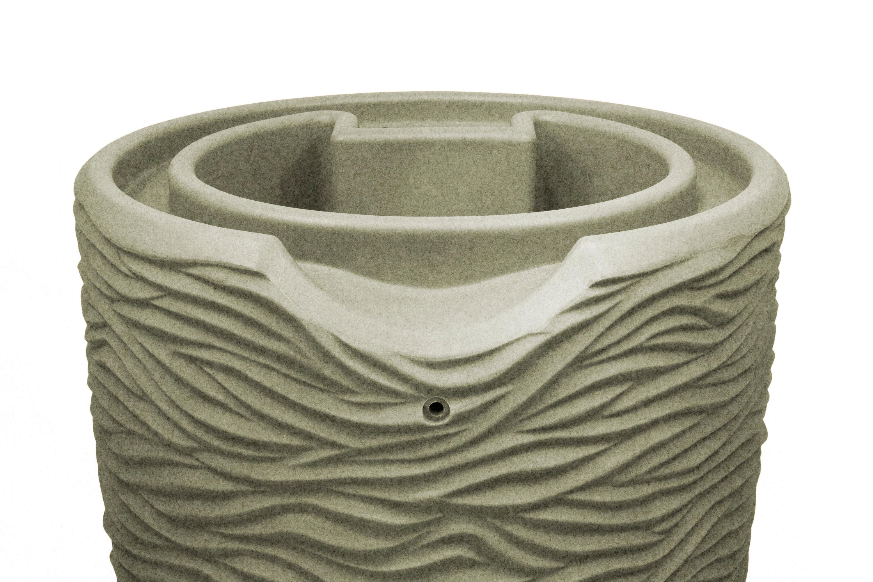 Loon Peak® Loon Peak® 65 Gallons Plastic Drainable Planter Rain Barrel