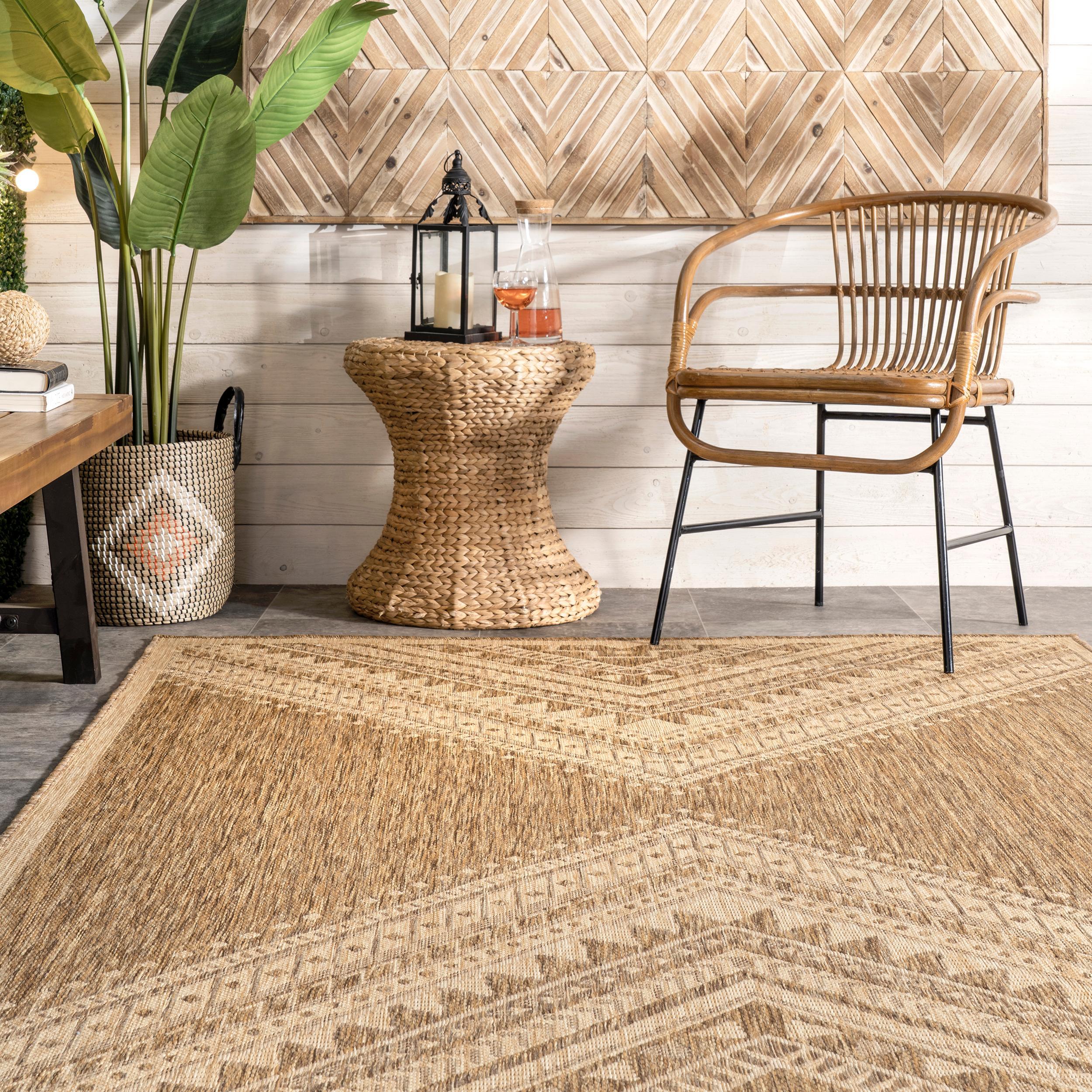 Nuloom Landry Geometric 2x8 Indoor/Outdoor Runner Rug for Living Room Patio Deck Front Porch Entryway Hallway Kitchen, Brown/Ivory