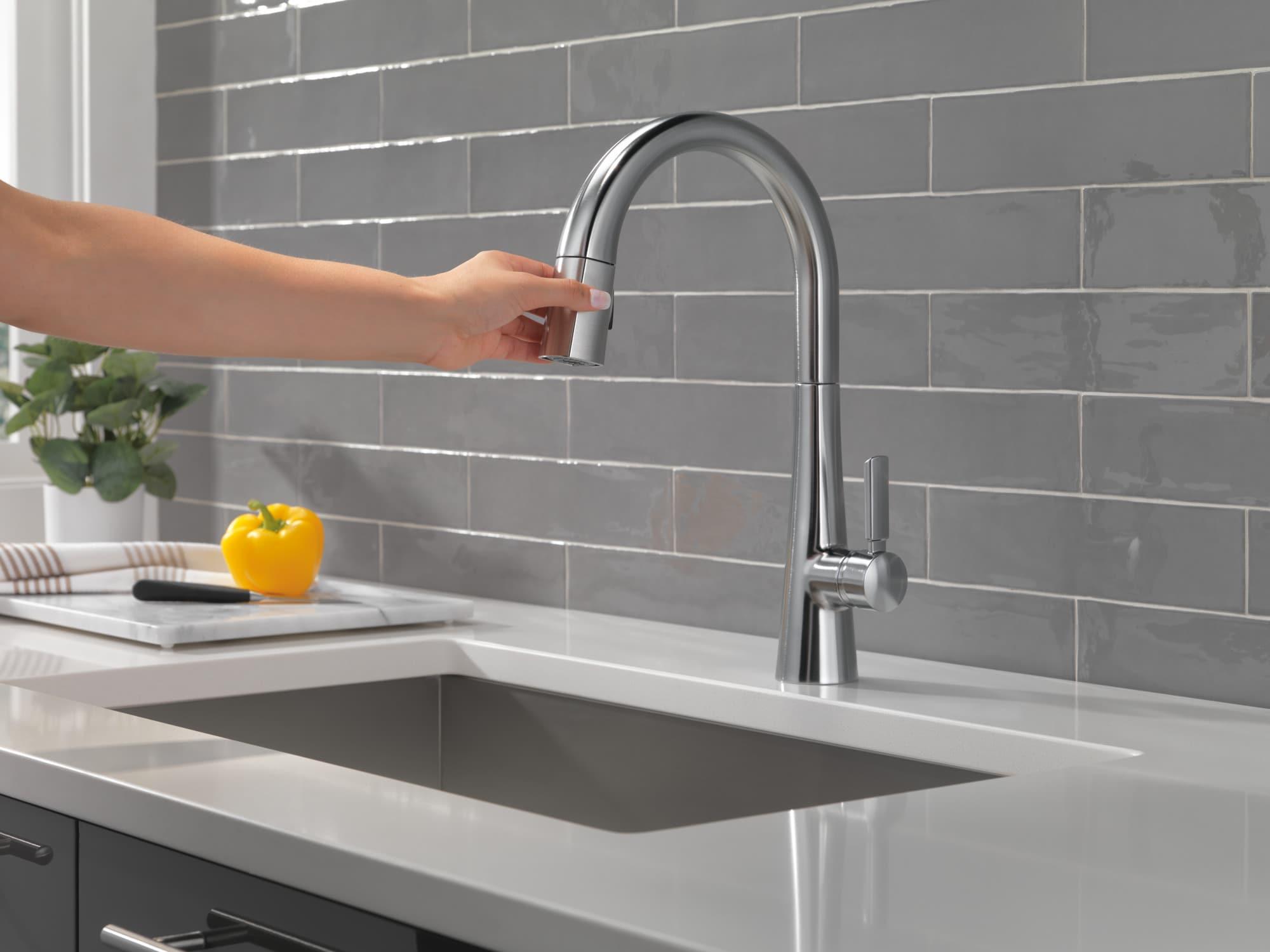 Monrovia Pull Down Single Handle Kitchen Faucet
