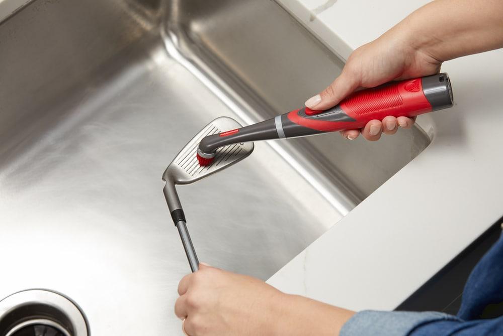 Rubbermaid Power Scrubber with 1 All-Purpose Scrubbing Head and 1 Grout Scrubbing Head