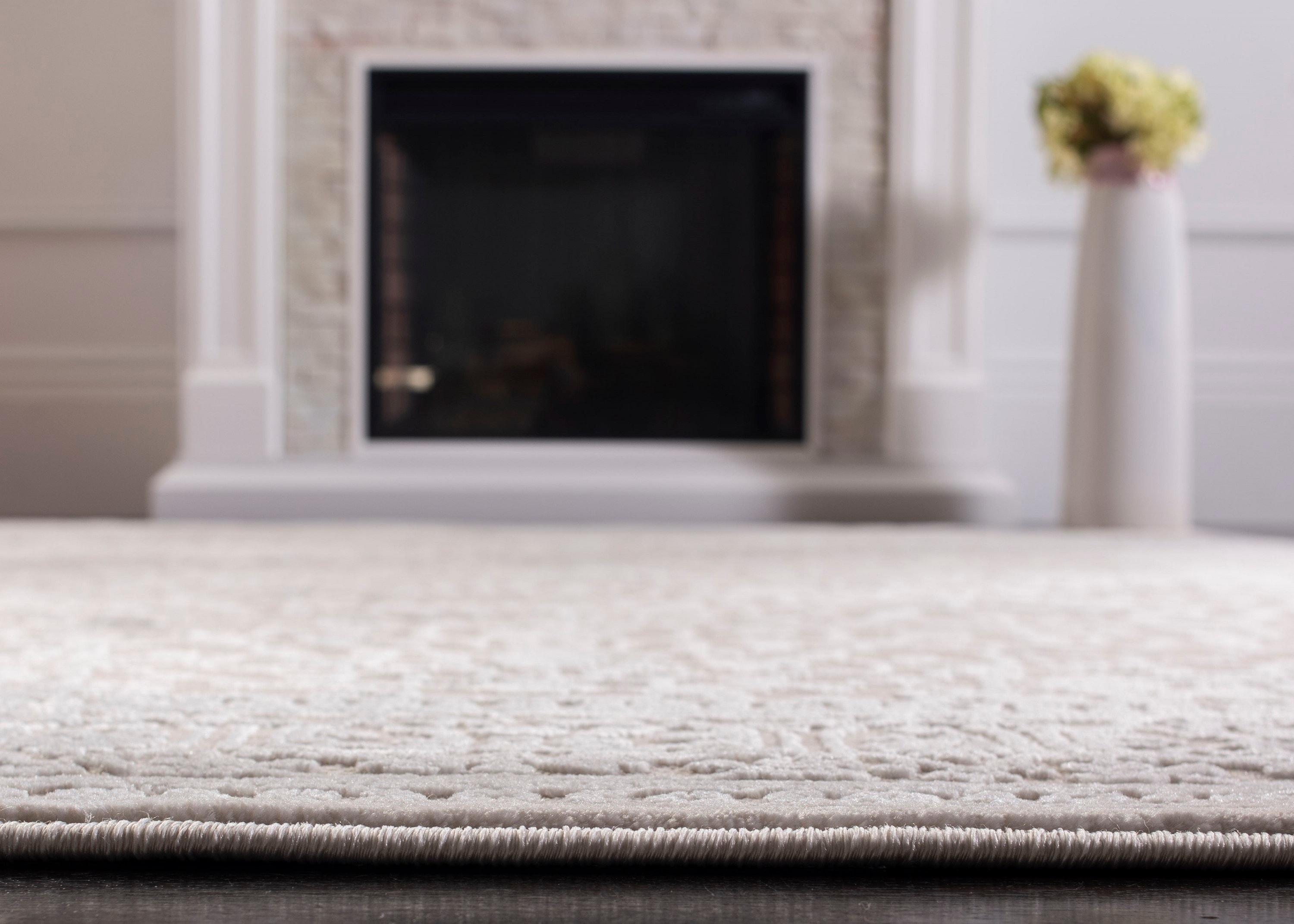 Reflection RFT670 Power Loomed Indoor Area Rug - Creme/Ivory - 4'x6' - Safavieh.