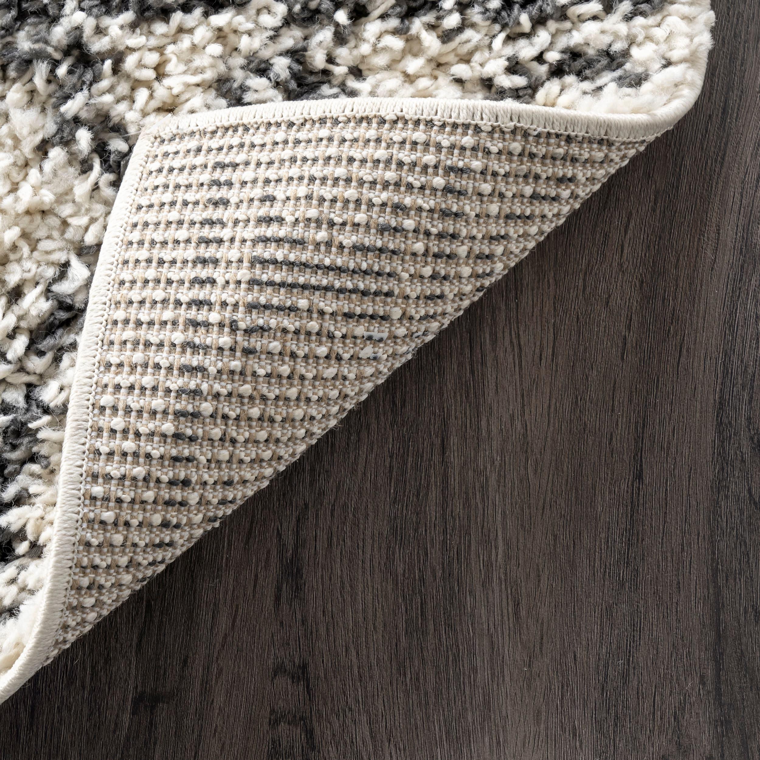 Nuloom Lacey Trellis 2x3 Accent Shag Indoor Area Rug for Living Room Bedroom Dining Room Nursery Entryway, Off White/Charcoal