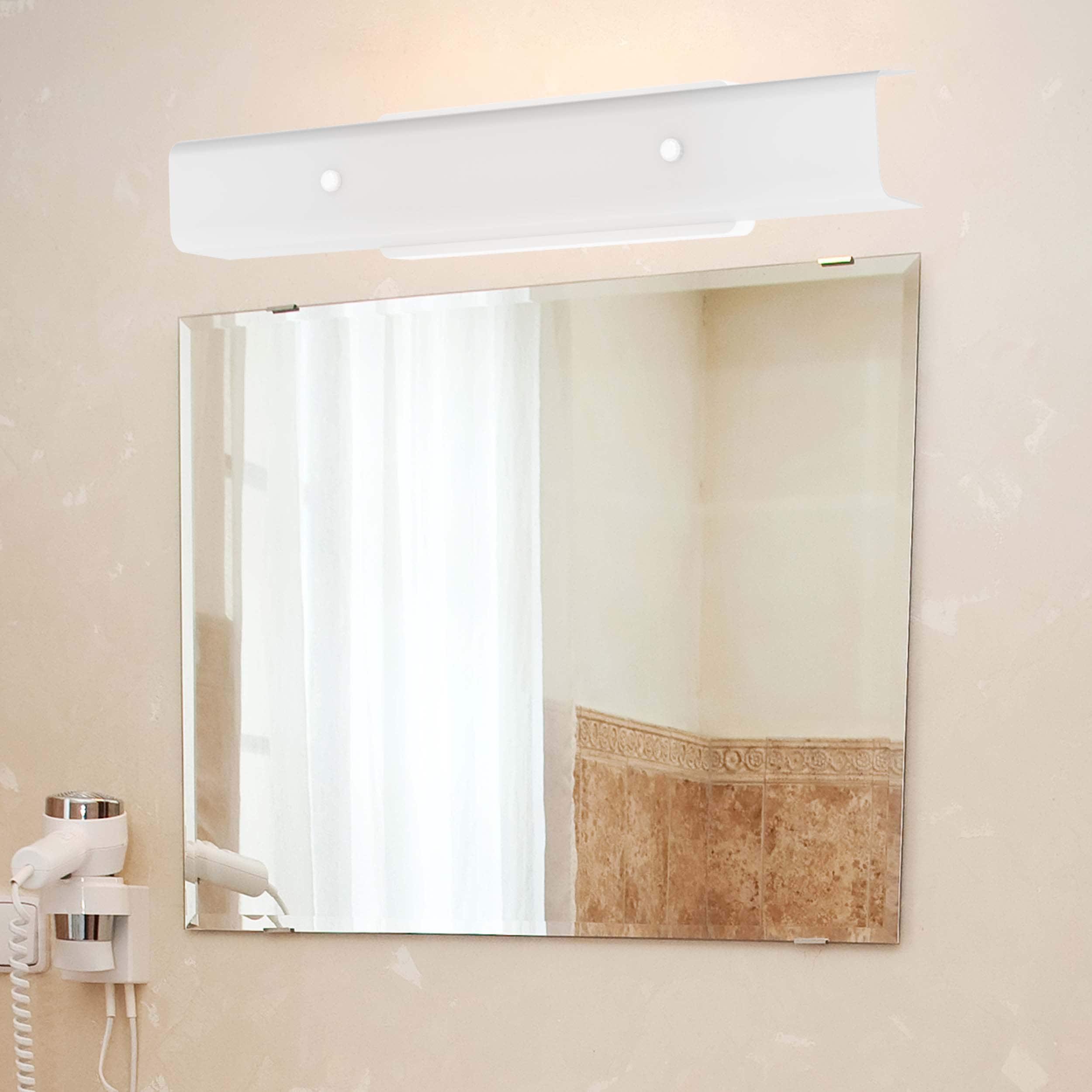 Volume Lighting V1904 4 Light Bath Bar - White