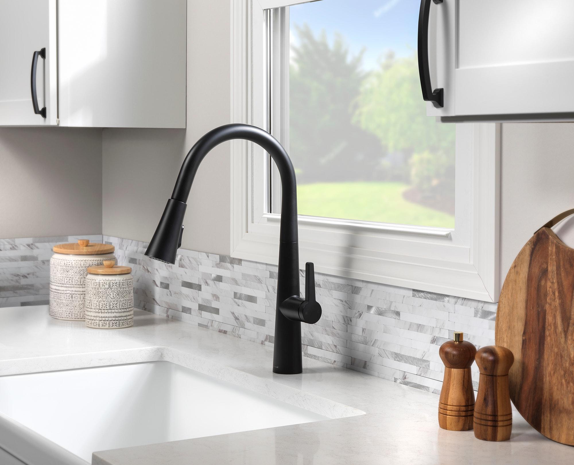 Allen roth Bryton Matte Black 1-Handle Deck-Mount Pull-Down Handle Kitchen Faucet (Deck Plate Included)