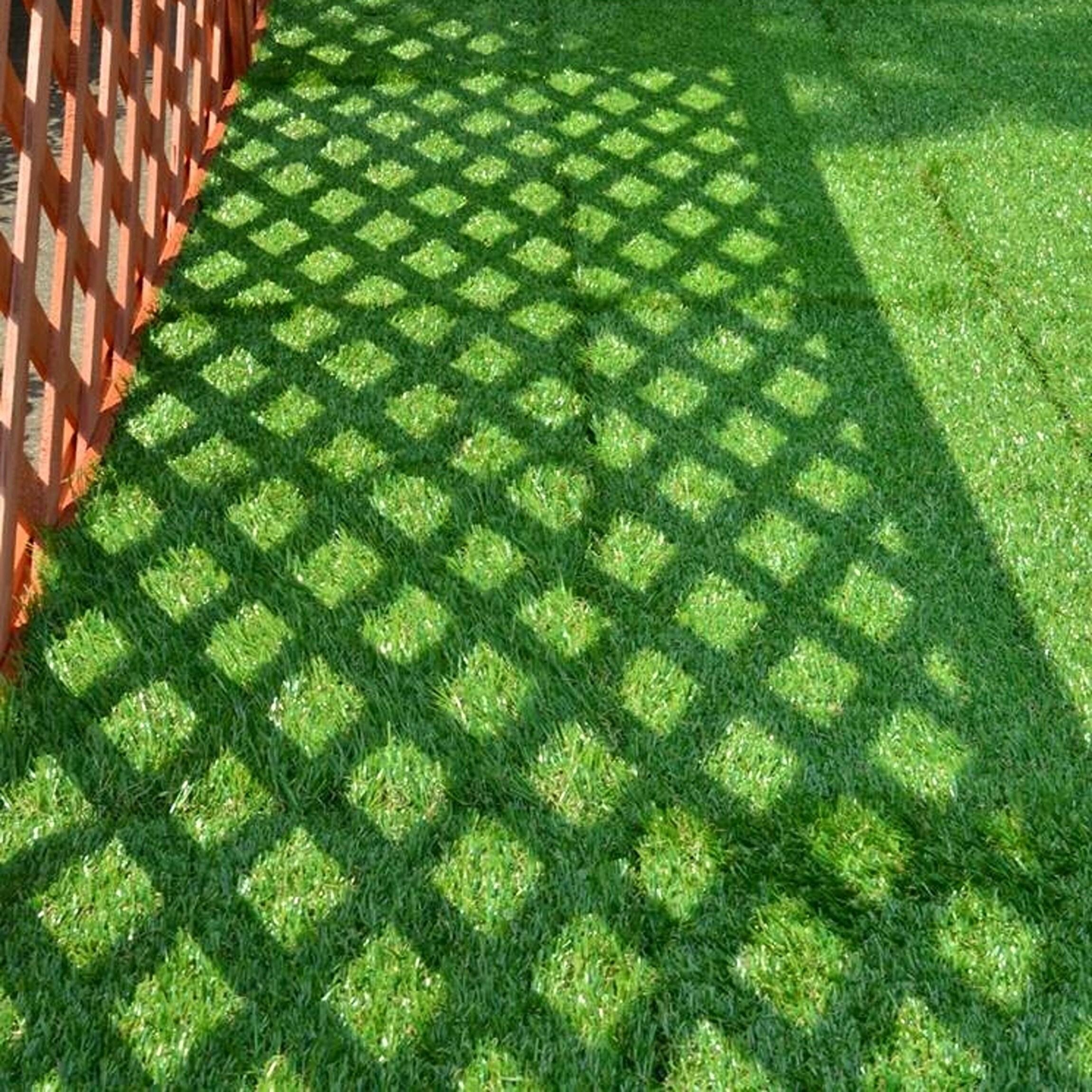 12" x 12" Plastic Interlocking Deck Tile in Green