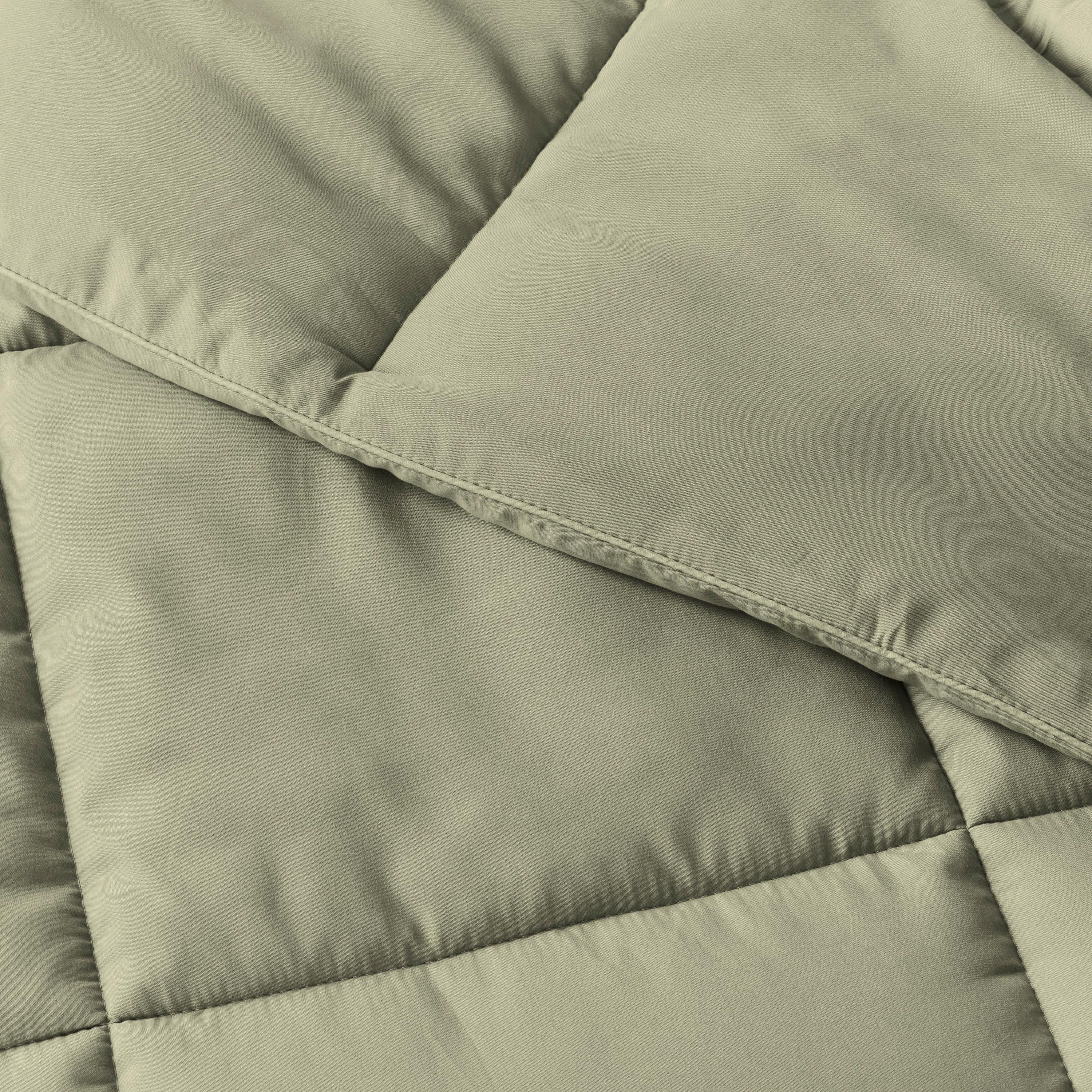 Simply Soft™ Down Alternative Comforter