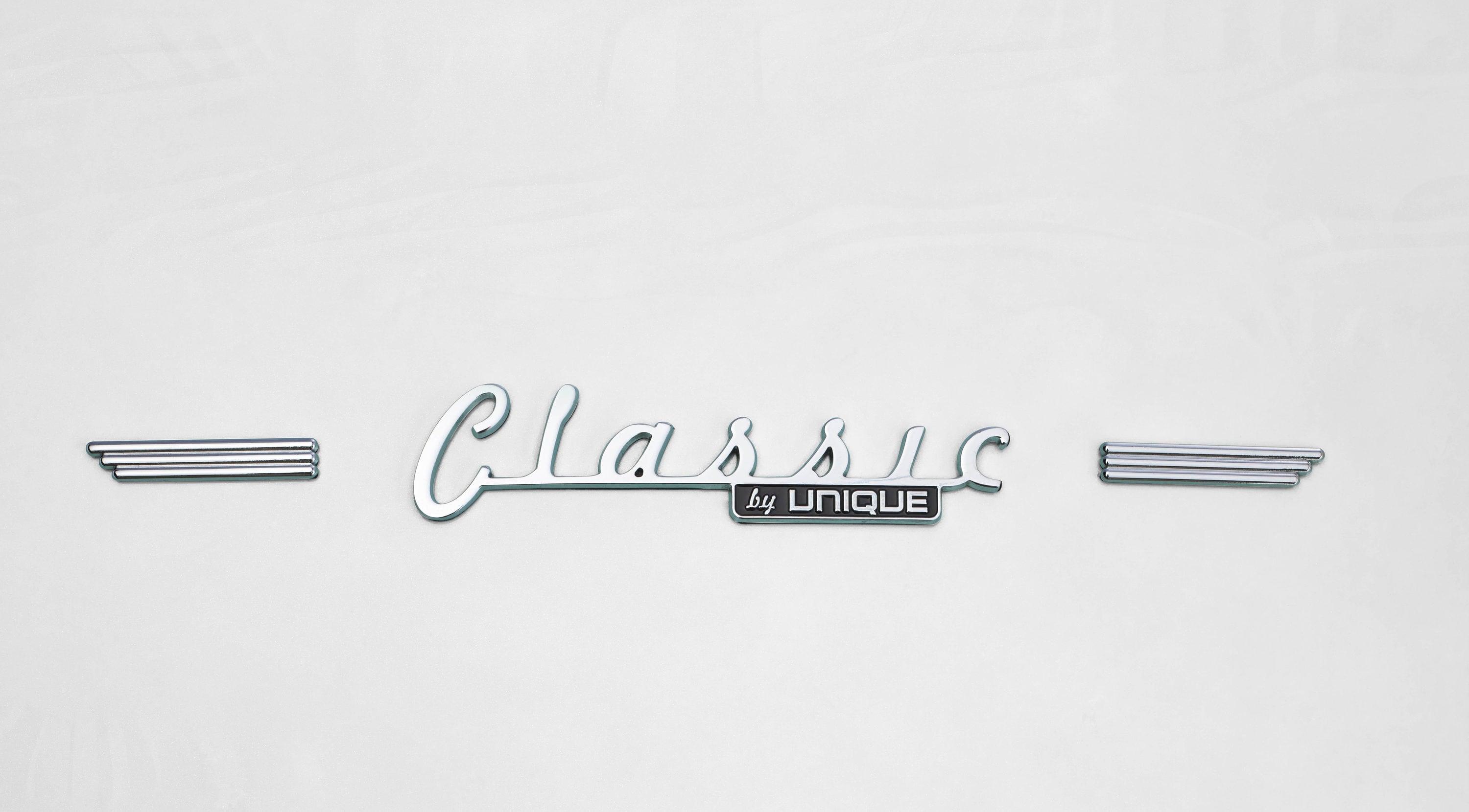 Unique Appliances Classic Retro 23.6" Frost-Free 11.7 cu. ft. Energy Star Certified Bottom Freezer Refrigerator UGP-330L W AC