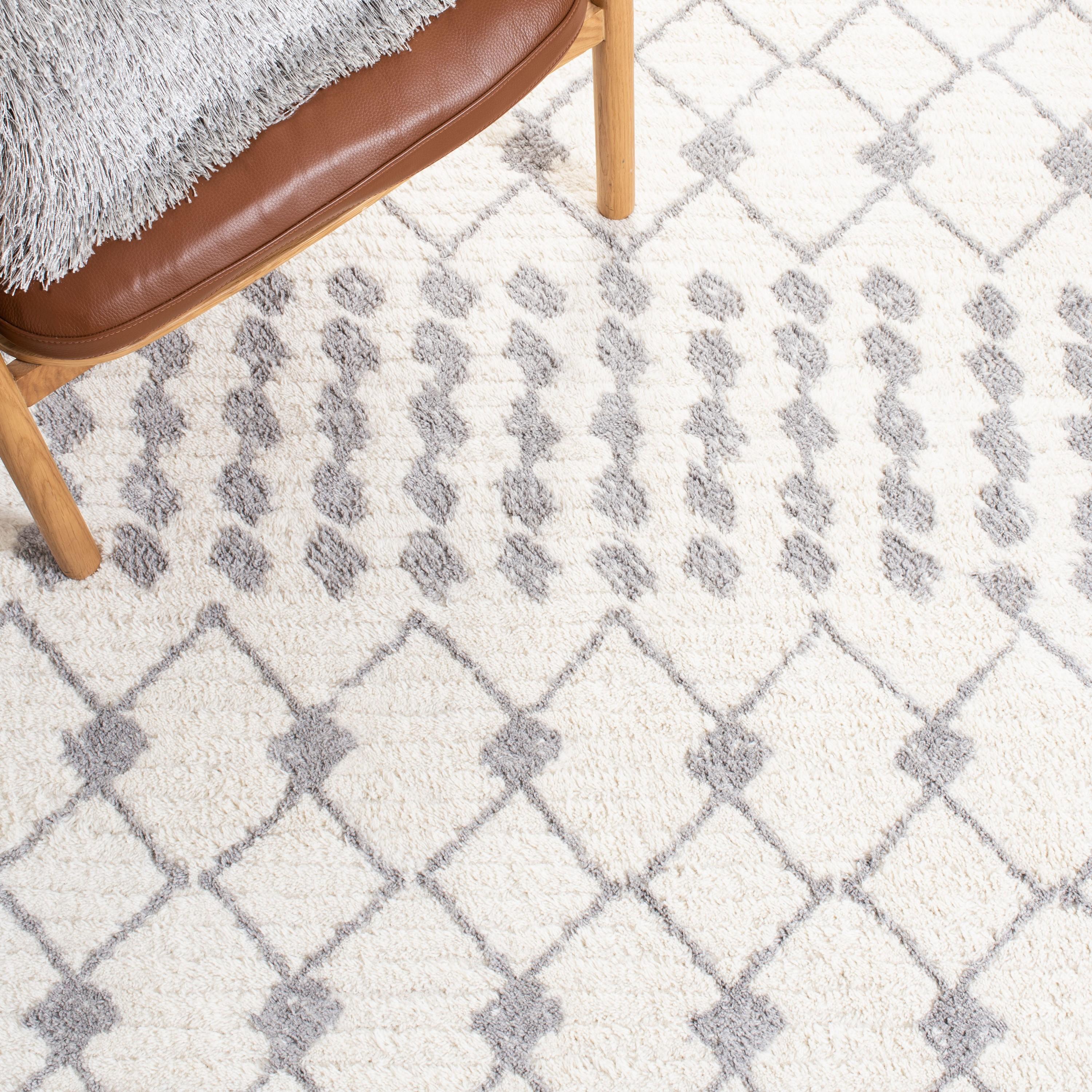 Casablanca CSB203 Hand Tufted Indoor Area Rug - Ivory/Silver - 8'x10' - Safavieh