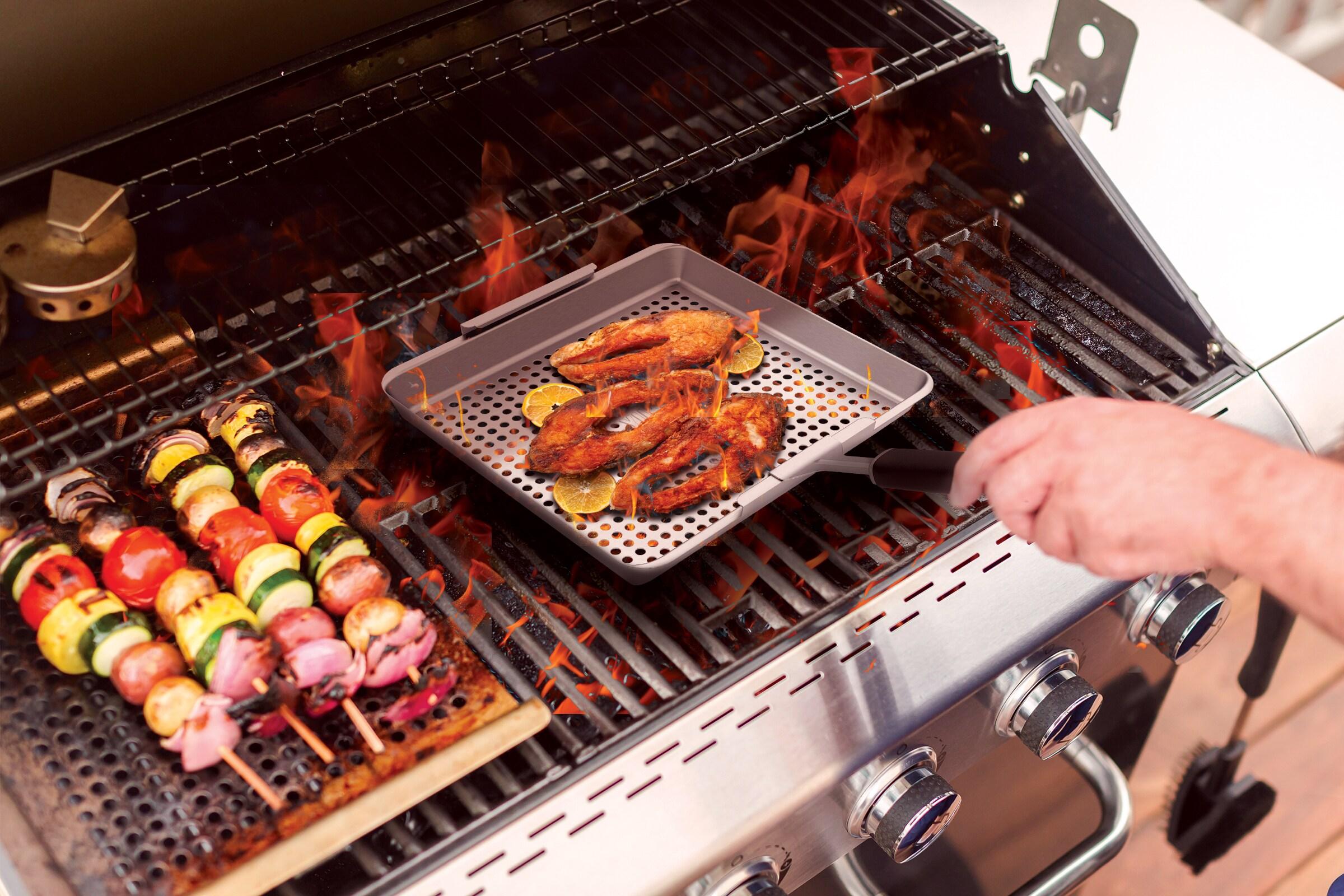 Yukon Glory Wide Grill Basket Set With Clip-On Handle, Perfect For Grilling Fish, Veggies and Meats