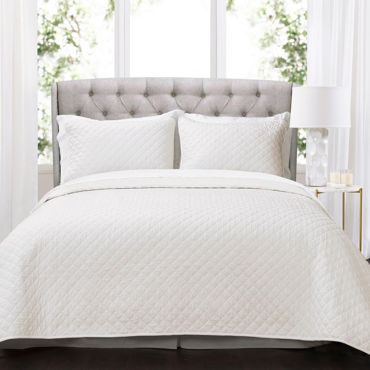 Lush Decor Ava Diamond Oversized Cotton Quilt White 3Pc Set Cal King