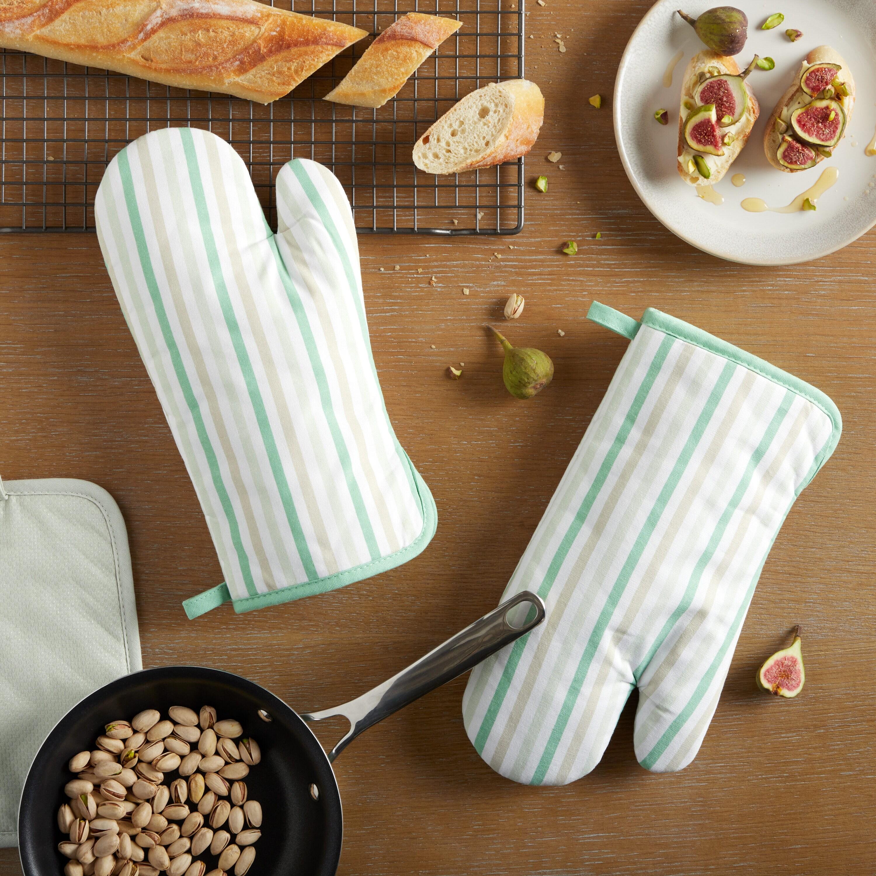 Martha Stewart Daisy Stripe Oven Mitt (Set of 2)