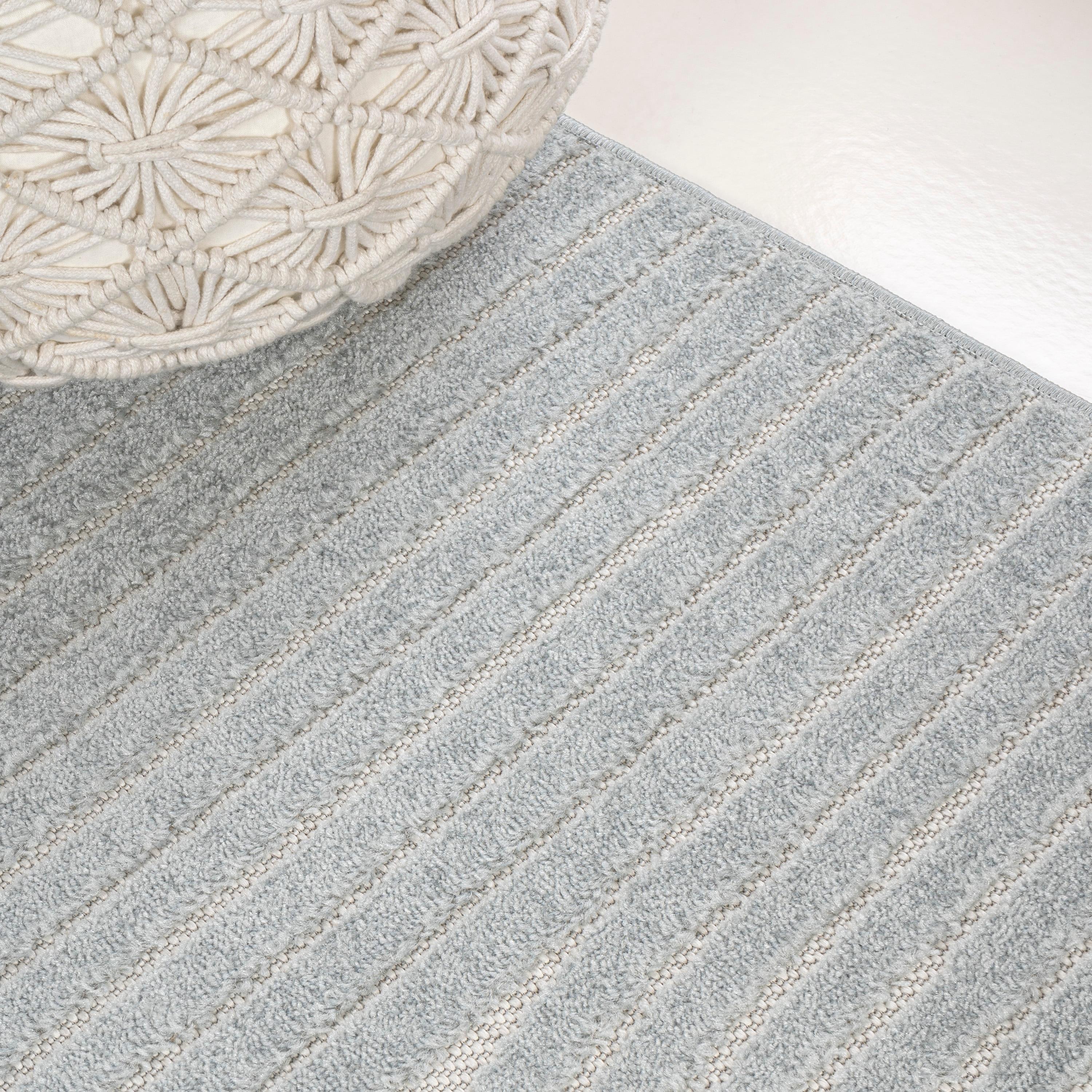 JONATHAN Y Hallie High-Low Minimalist Curve Geometric Light Blue/Cream 4 ft. x 6 ft. Indoor/Outdoor Area Rug