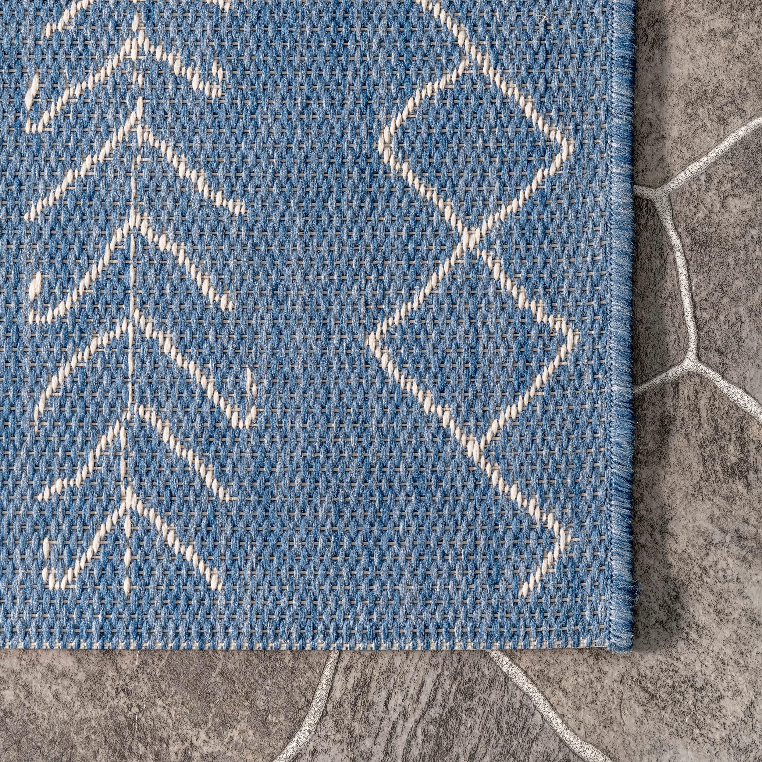 Nuloom Serna Diamond 6x9 Indoor/Outdoor Area Rug for Living Room Patio Deck Front Porch Kitchen, Blue/Ivory
