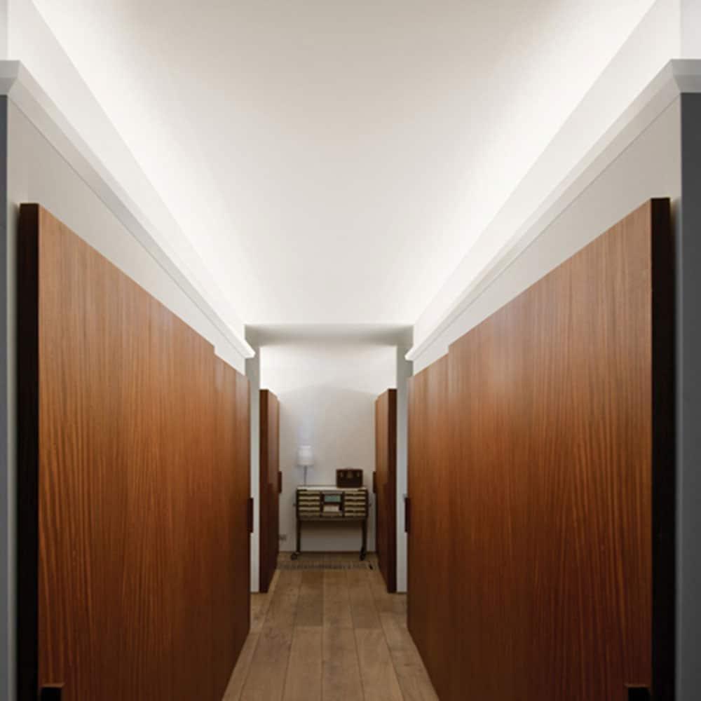 4-3/8 in x 2-3/4 in x 78-3/4 in Primed White Plain Polyurethane Crown Moulding