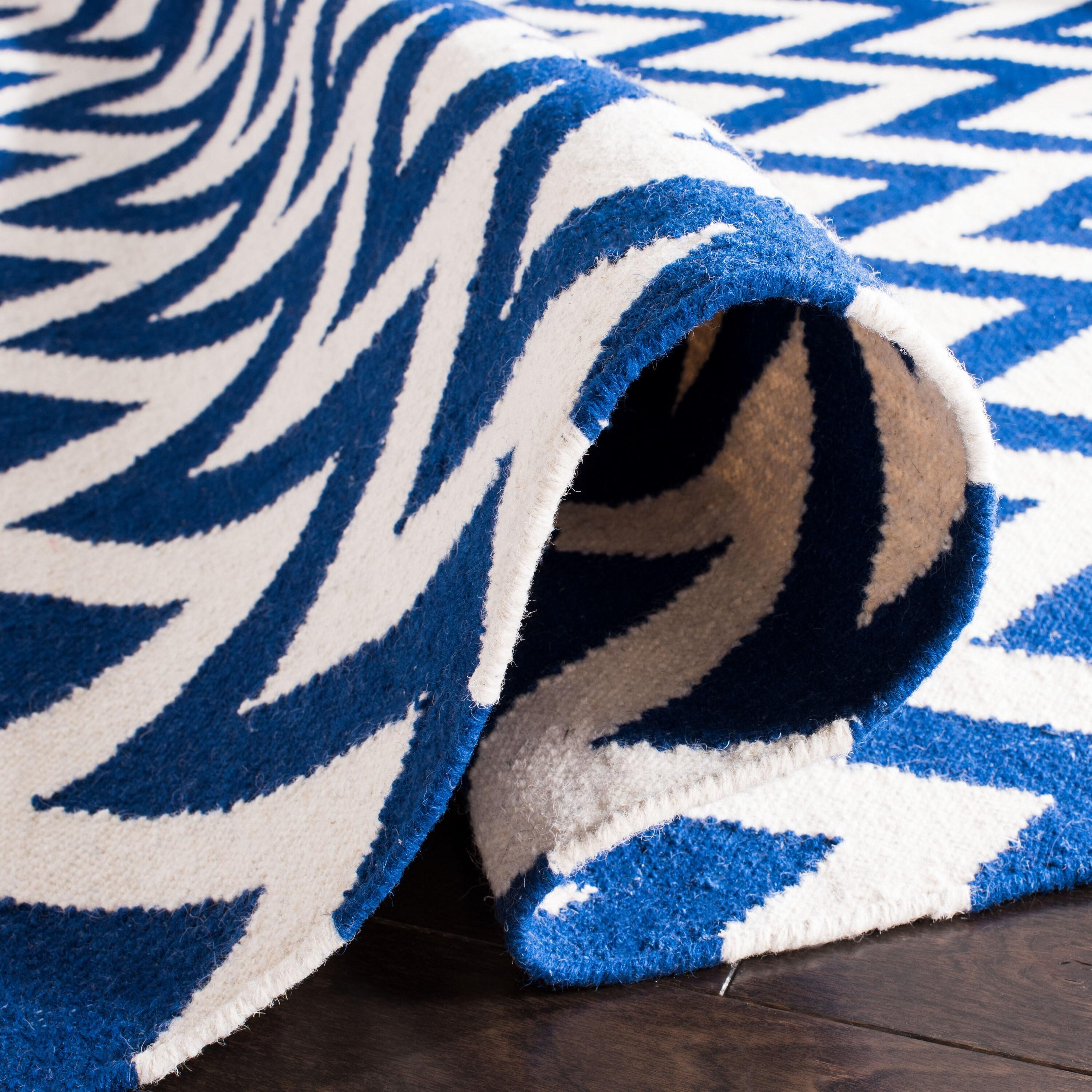 SAFAVIEH Dhurries Bentley Geometric Area Rug, Dark Blue/Ivory, 9' x 12'