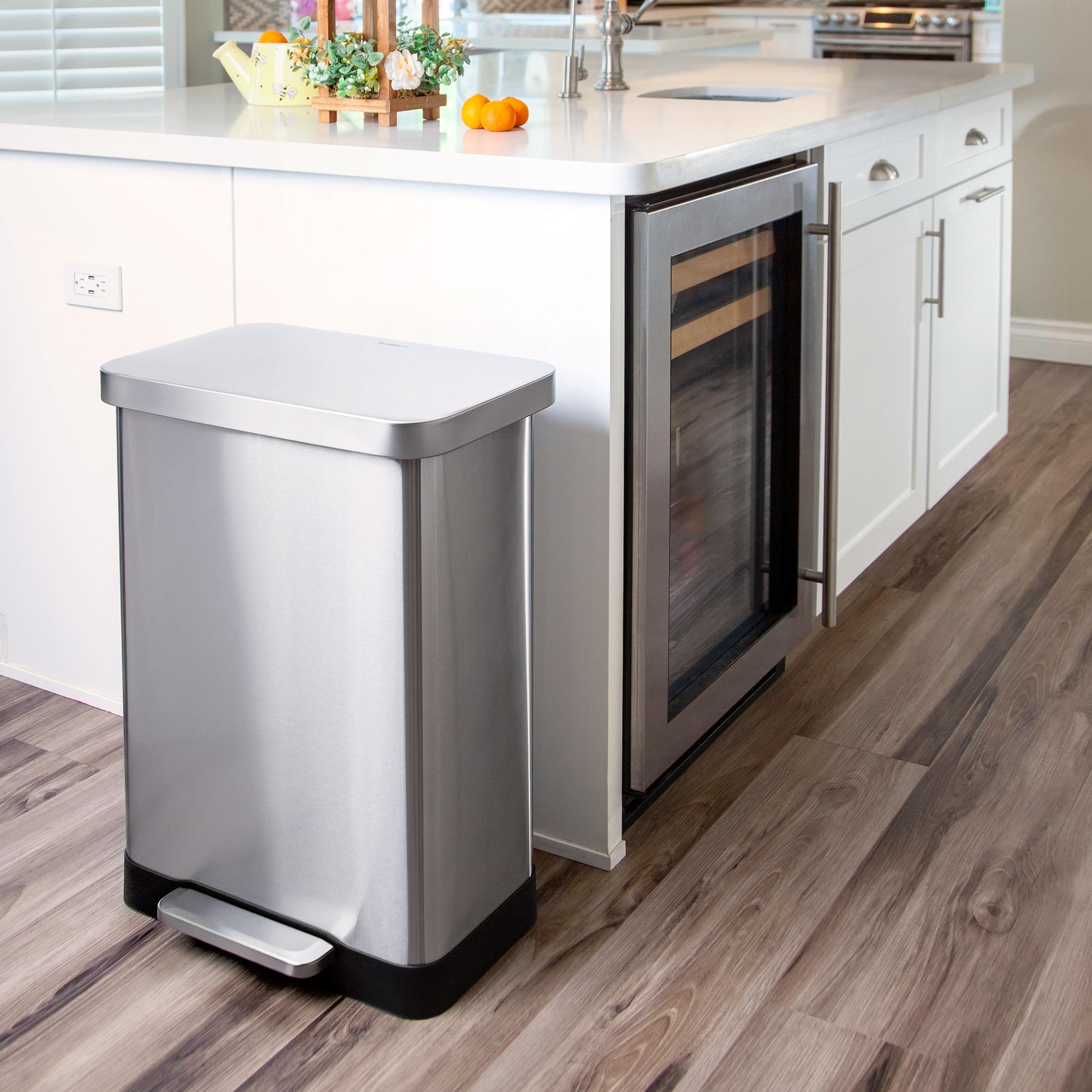 QUALIAZERO 20 GAL/75L, RECTANGLE SHAPE, STAINLESS STEEL STEP-ON CAN, WITH SOFT CLOSE LID, BRUSH FINISH