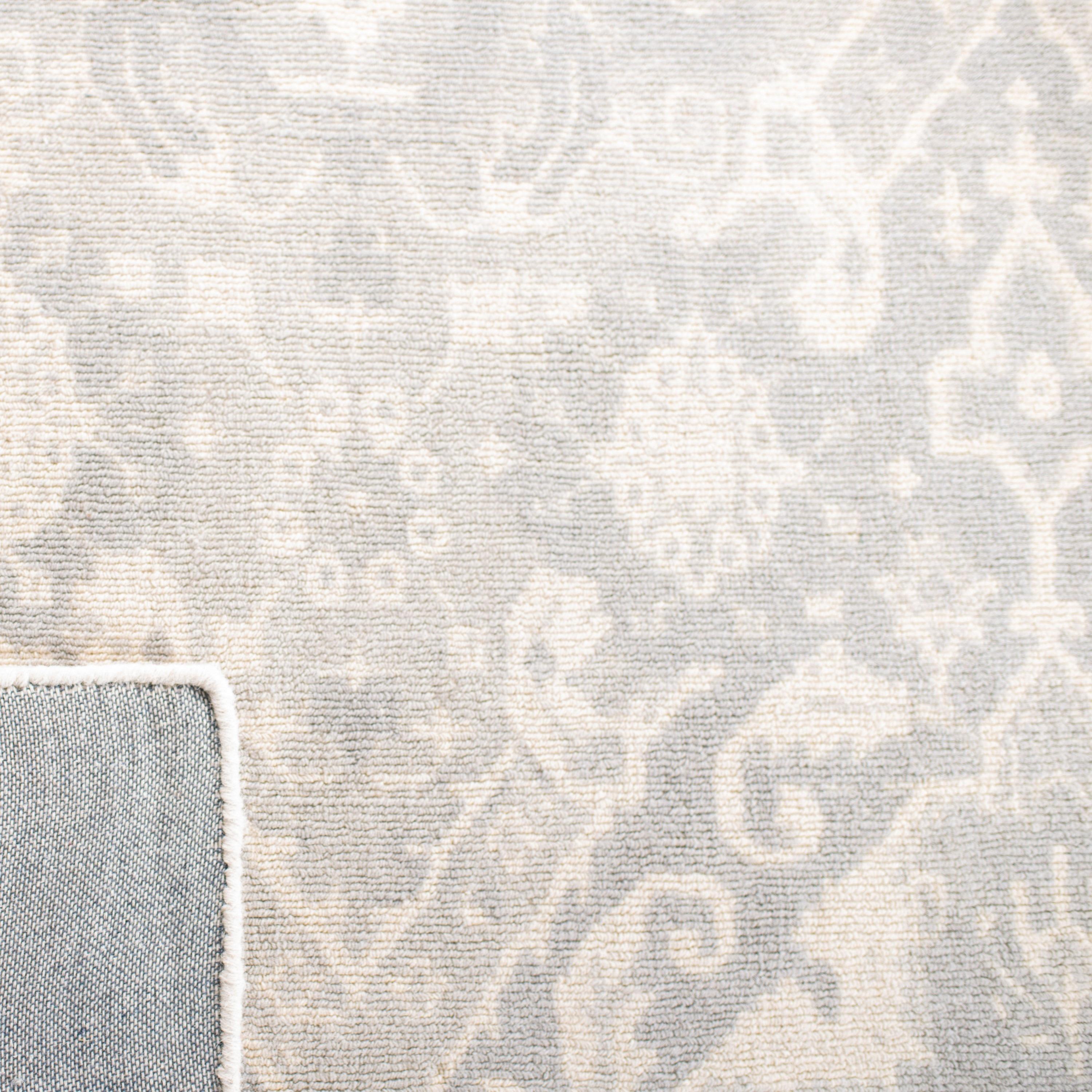Restoration Vintage RVT532 Hand Tufted Indoor Accent Rug - 3'x5' - Light Grey/Ivory - Safavieh