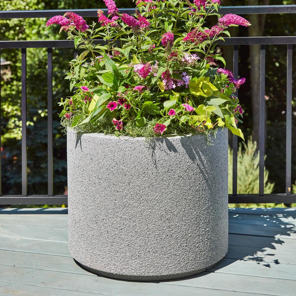 PolyStone Planters Round 19-in H x Brown Mixed/Composite Outdoor Planter
