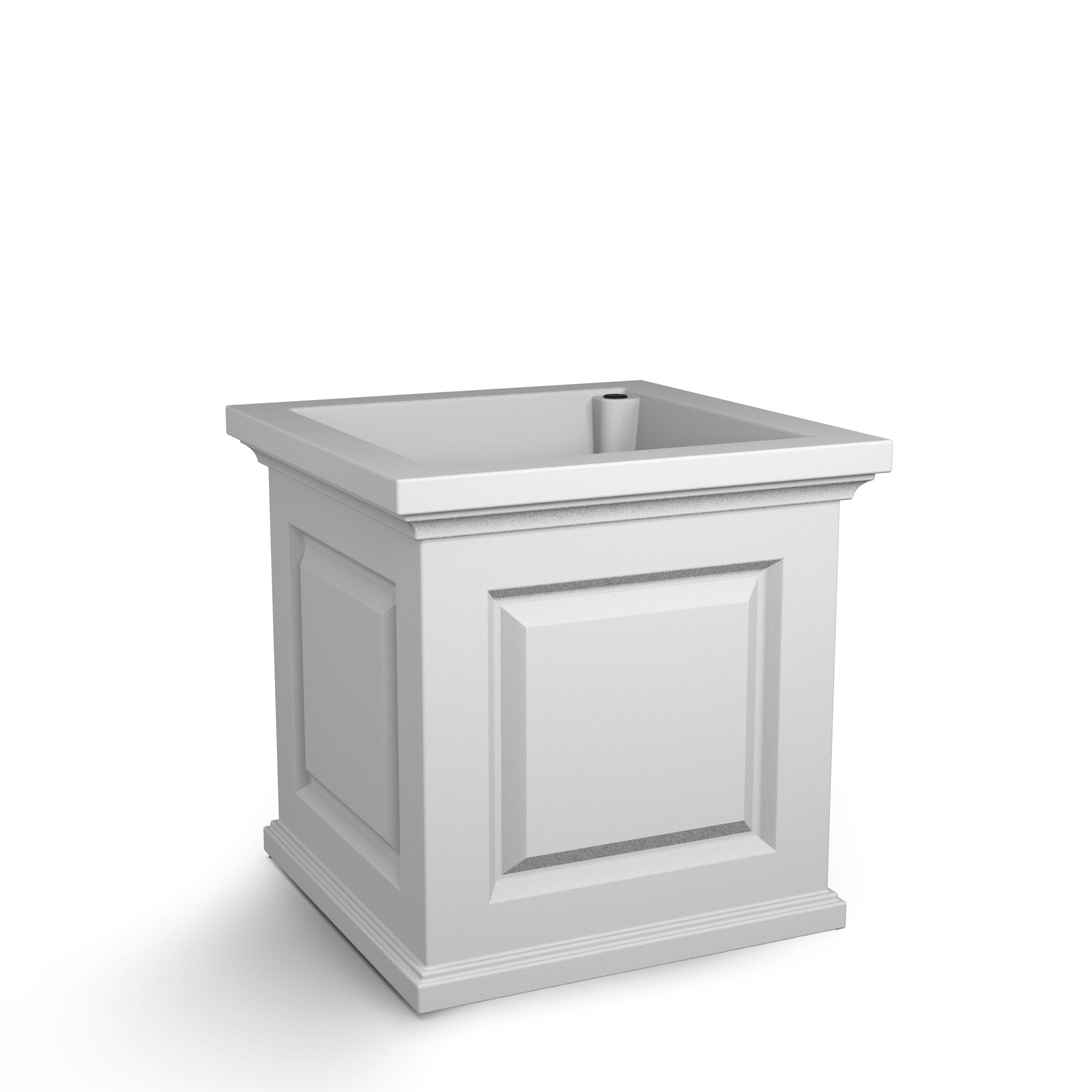 Mayne Inc. Nantucket Square Resin Planter Box with Water Reservoir