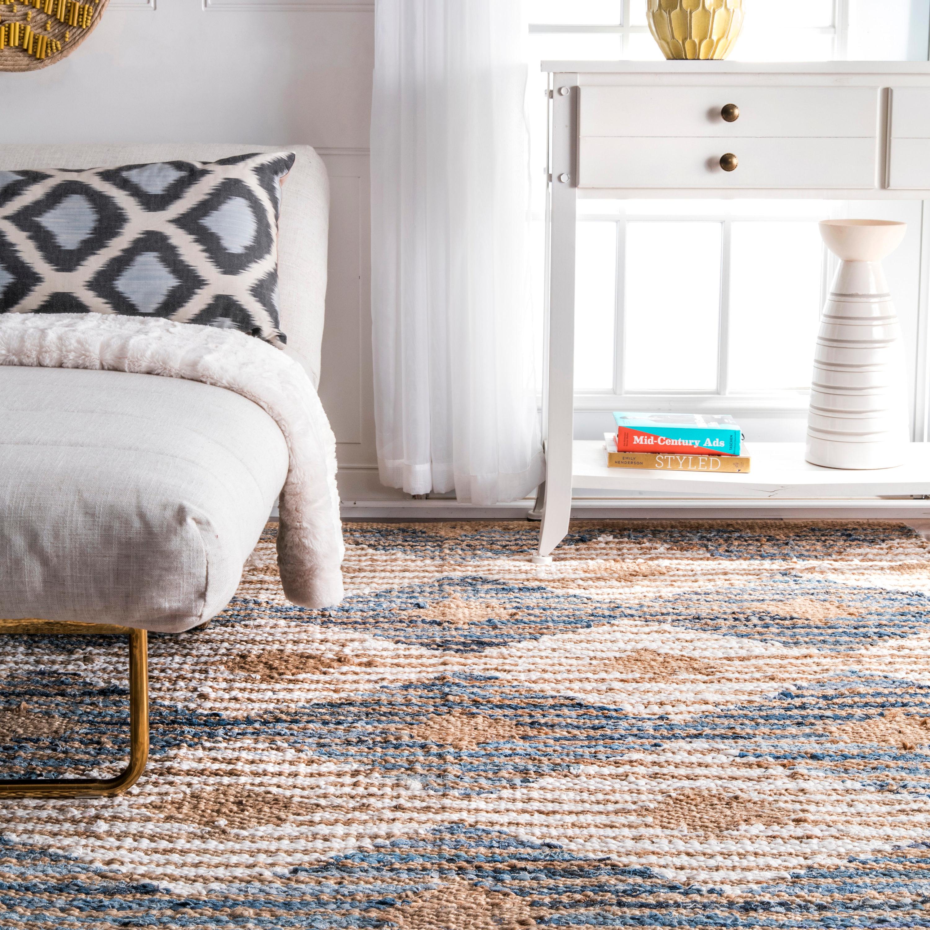 nuLOOM Hand Braided Marla Denim And Jute Diamonds Area Rug, Runner 2' 6" x 10', Off White