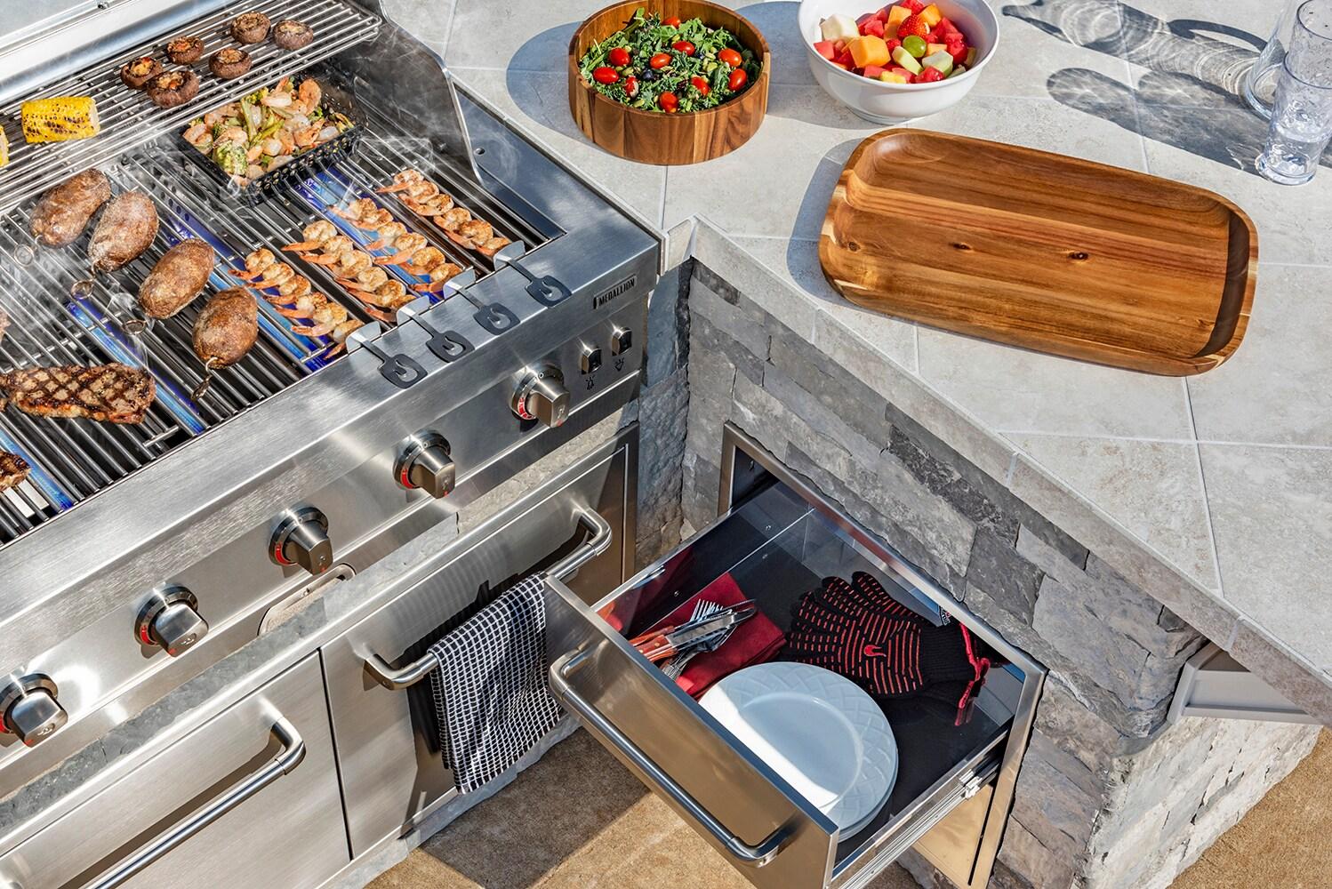Charbroil Charbroil Medallion Series Built-In 5-Burner Gas Grill, Stainless Steel