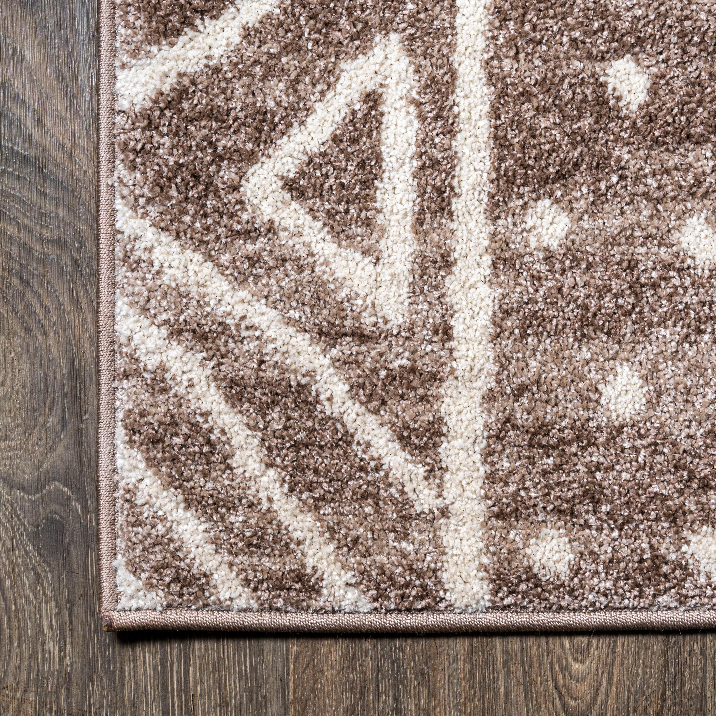 2'x 8' Amanar Geometric Runner Rug, Brown/Ivory - JONATHAN Y