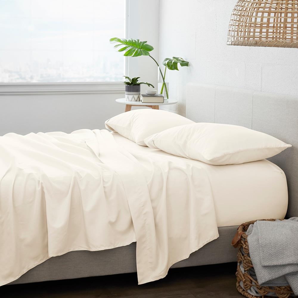 Becky Cameron 1800 Series Double-Brushed Microfiber 4 Piece Sheet Set