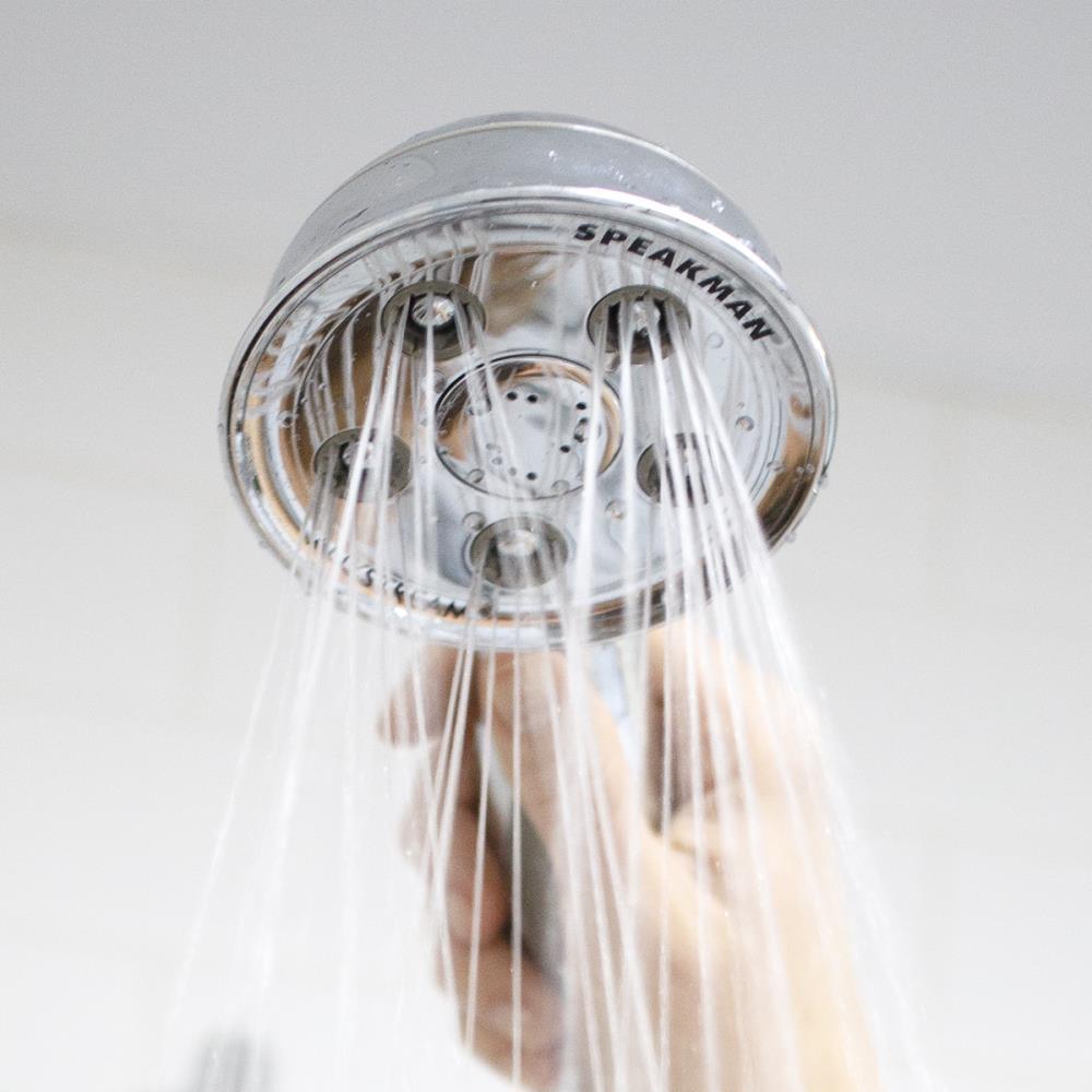 Speakman Caspian 3-Settings Polished Chrome 3.78-in Round Dual/Combo Shower Head 2.5 GPM
