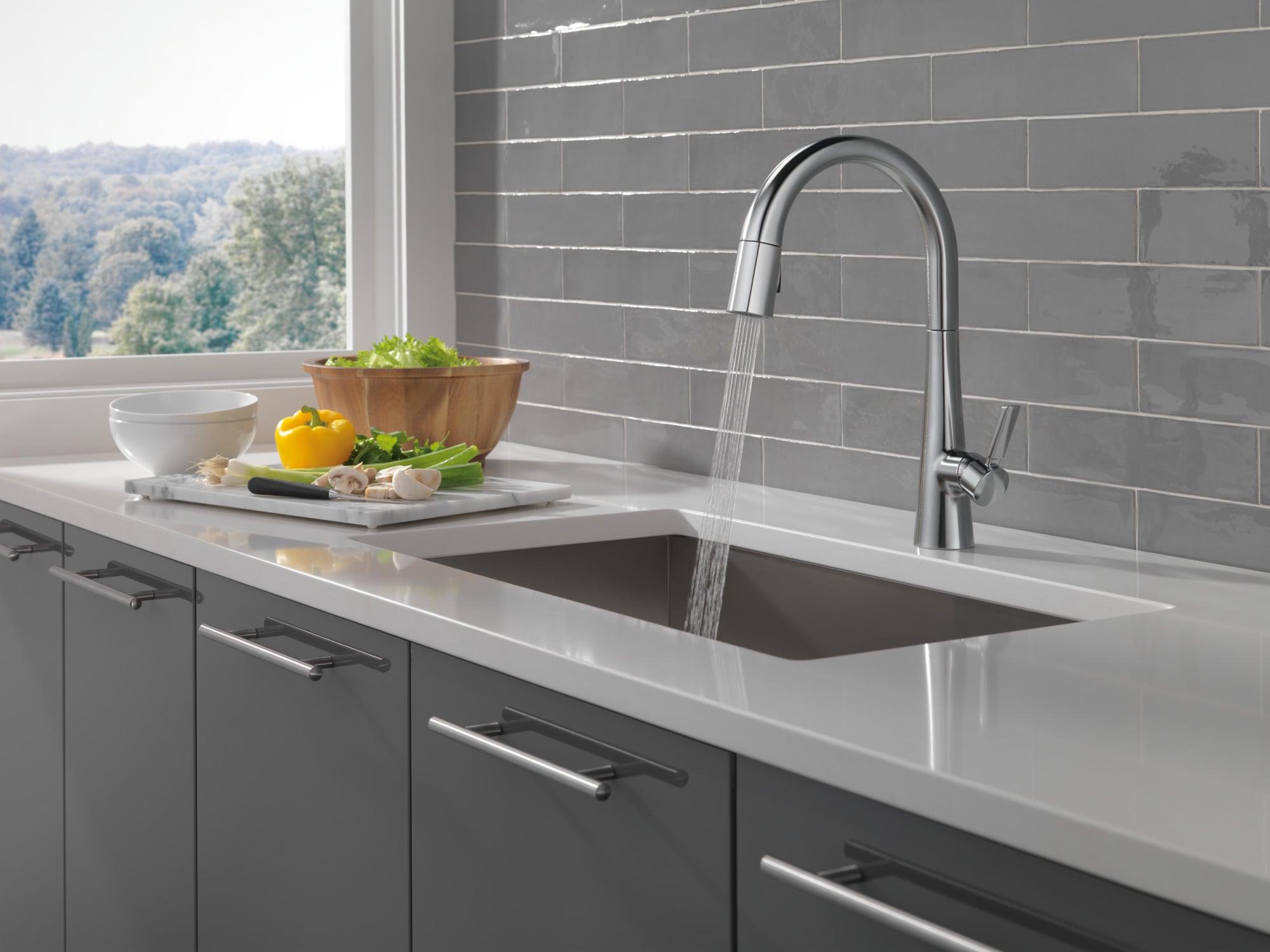 Monrovia Pull Down Single Handle Kitchen Faucet