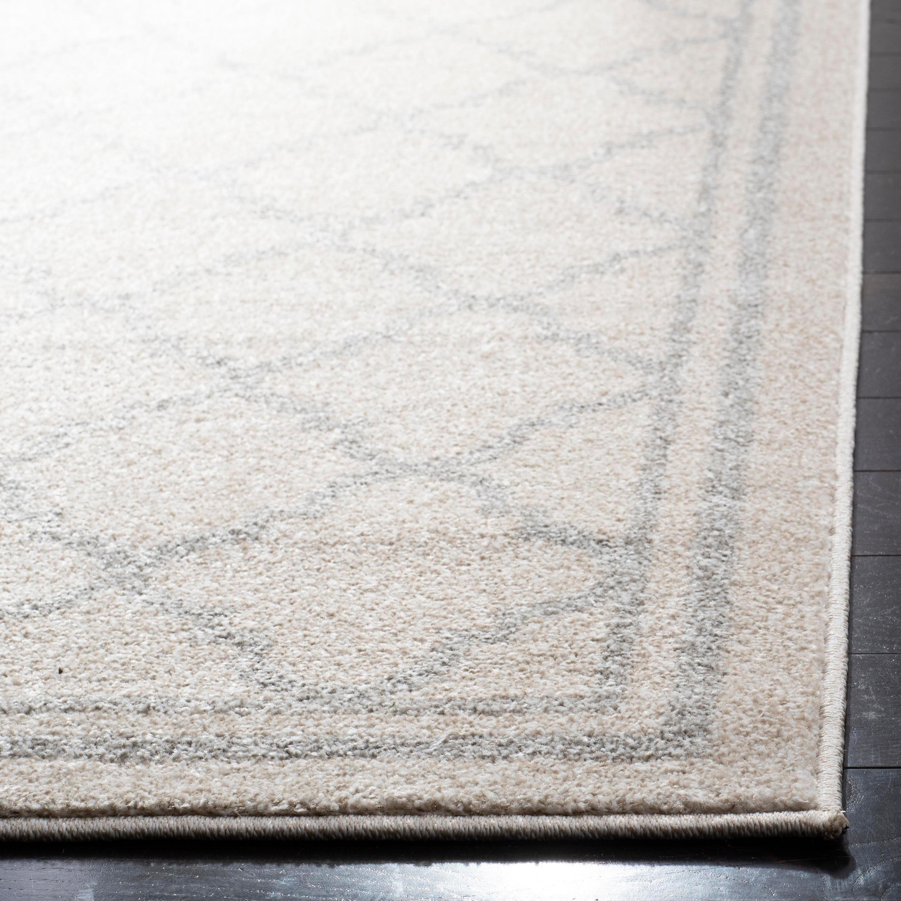 Amherst AMT422 Power Loomed Indoor Area Rug - Beige/Light Grey - 5'x5' - Safavieh