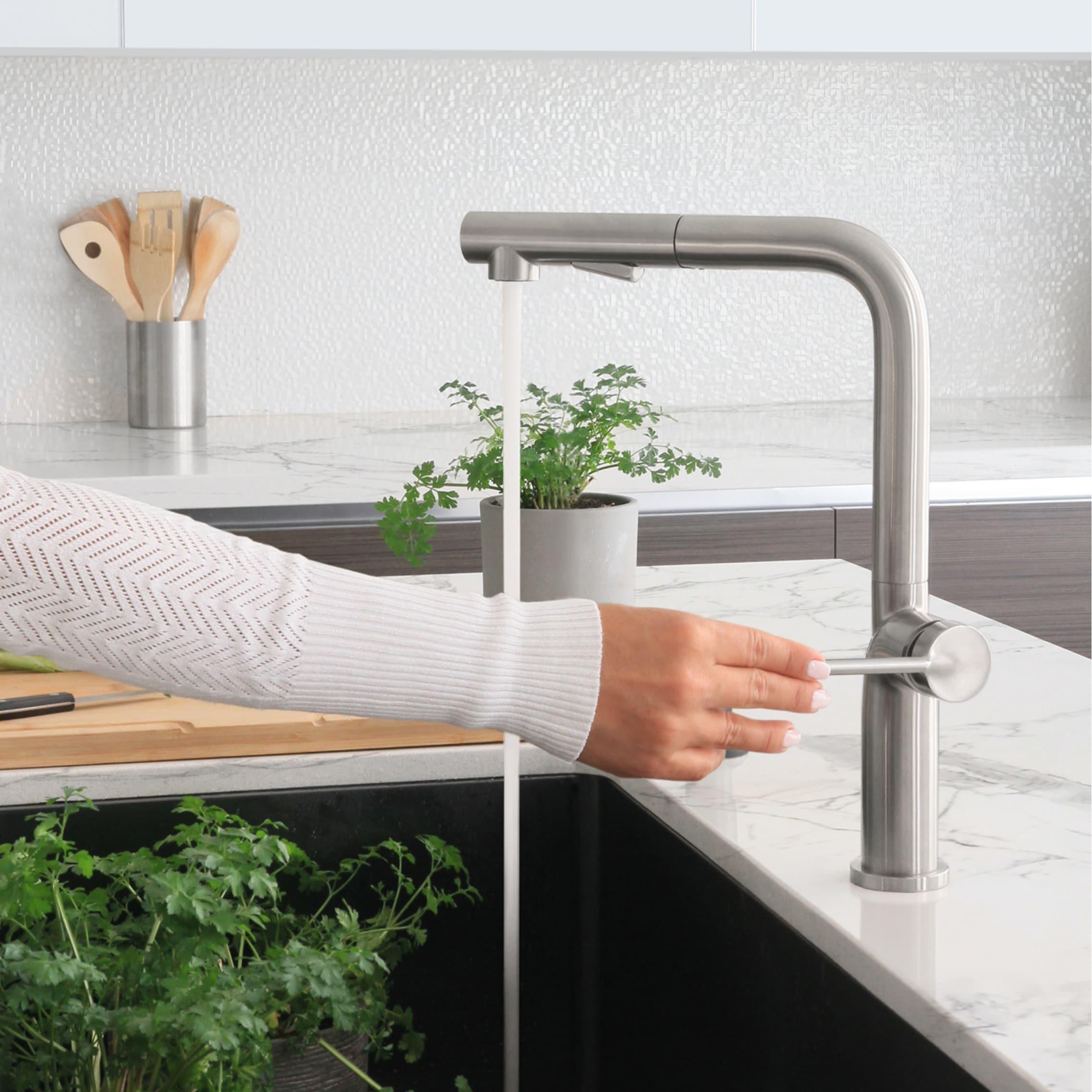 Modern Faucet Stylish Latina One-Handle Pull Down Kitchen Faucet