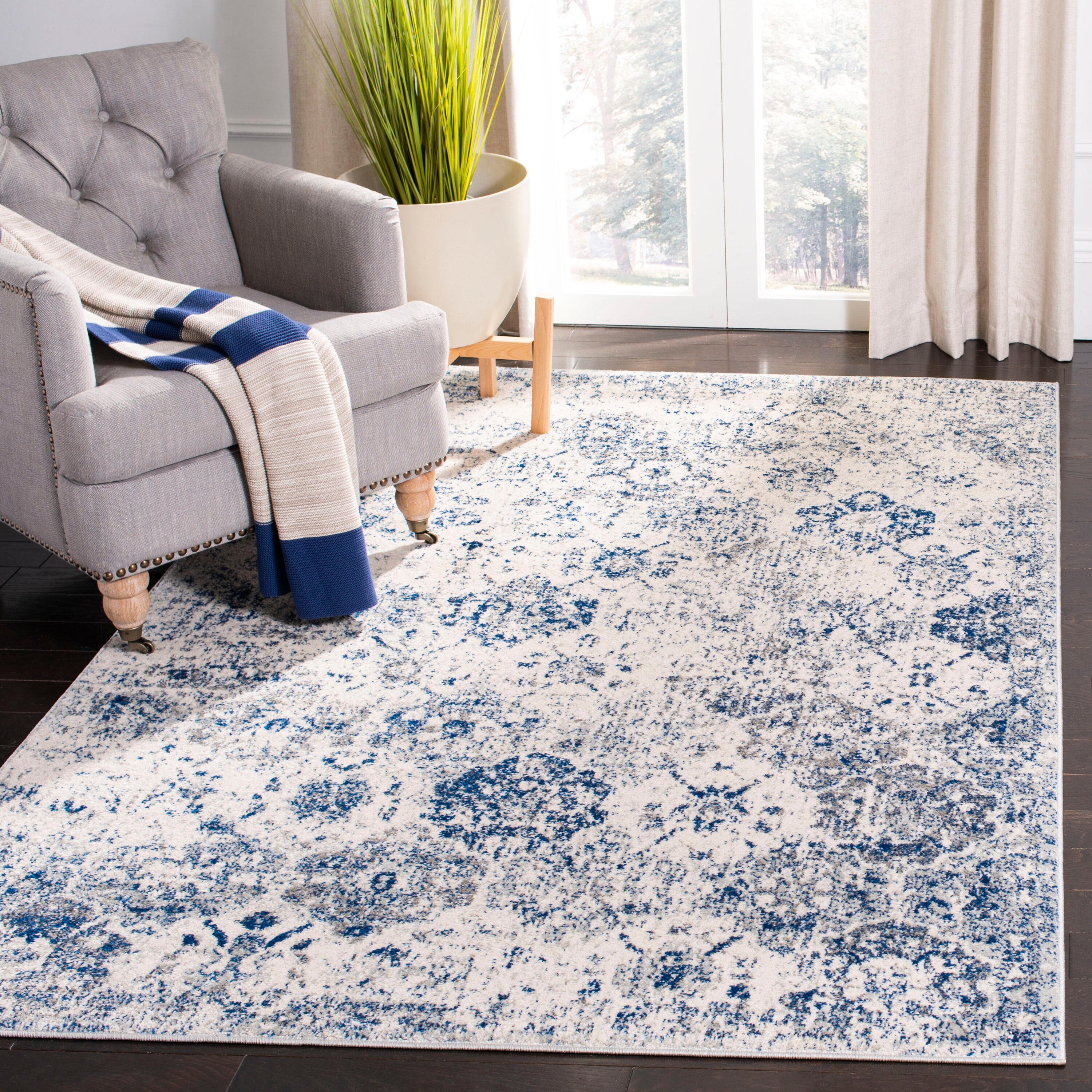Madison MAD611 Power Loomed Indoor Area Rug - White/Royal Blue - 5'3"x7'6" - Safavieh