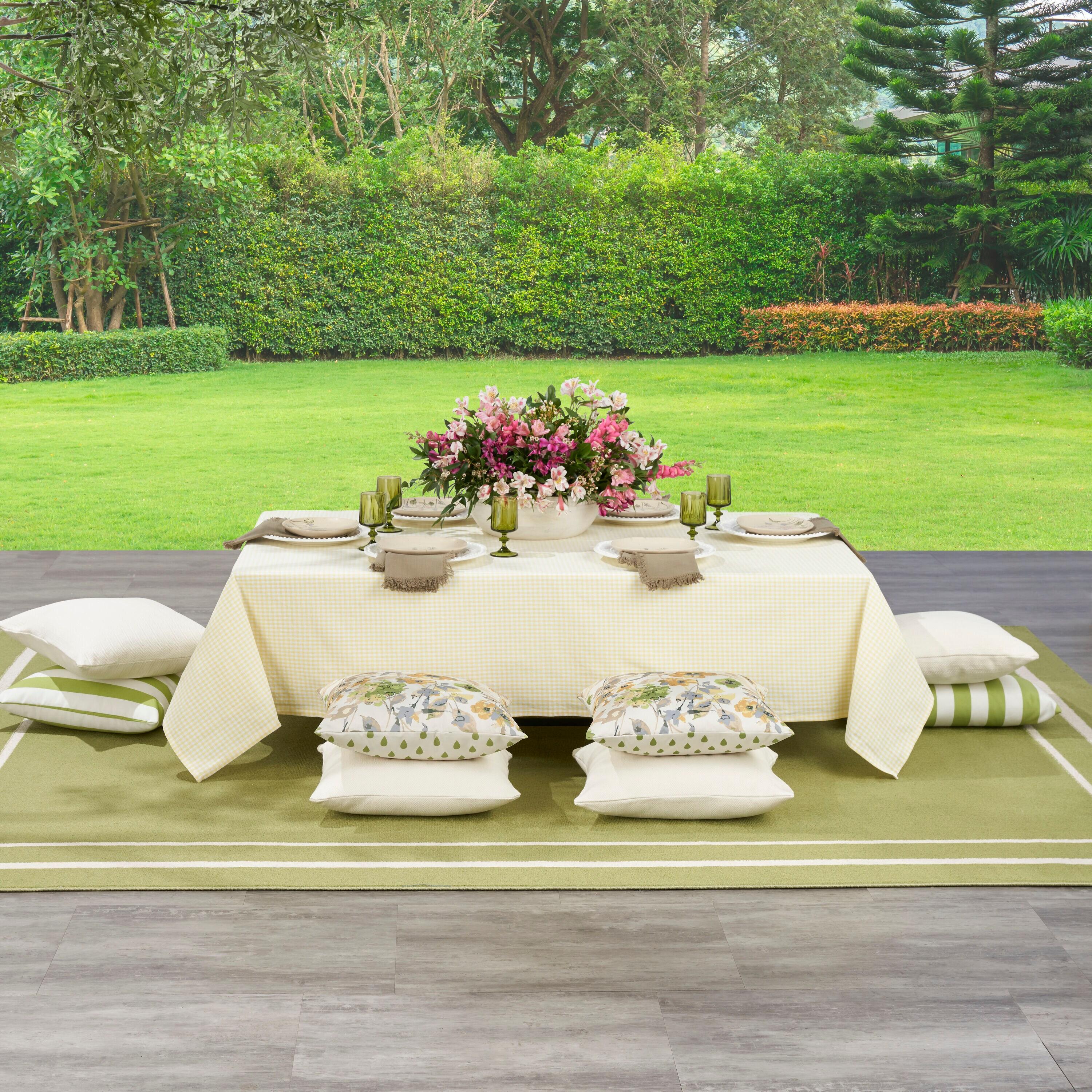 Nourison Essentials 8' x 10' Green Ivory Contemporary Indoor/Outdoor Rug