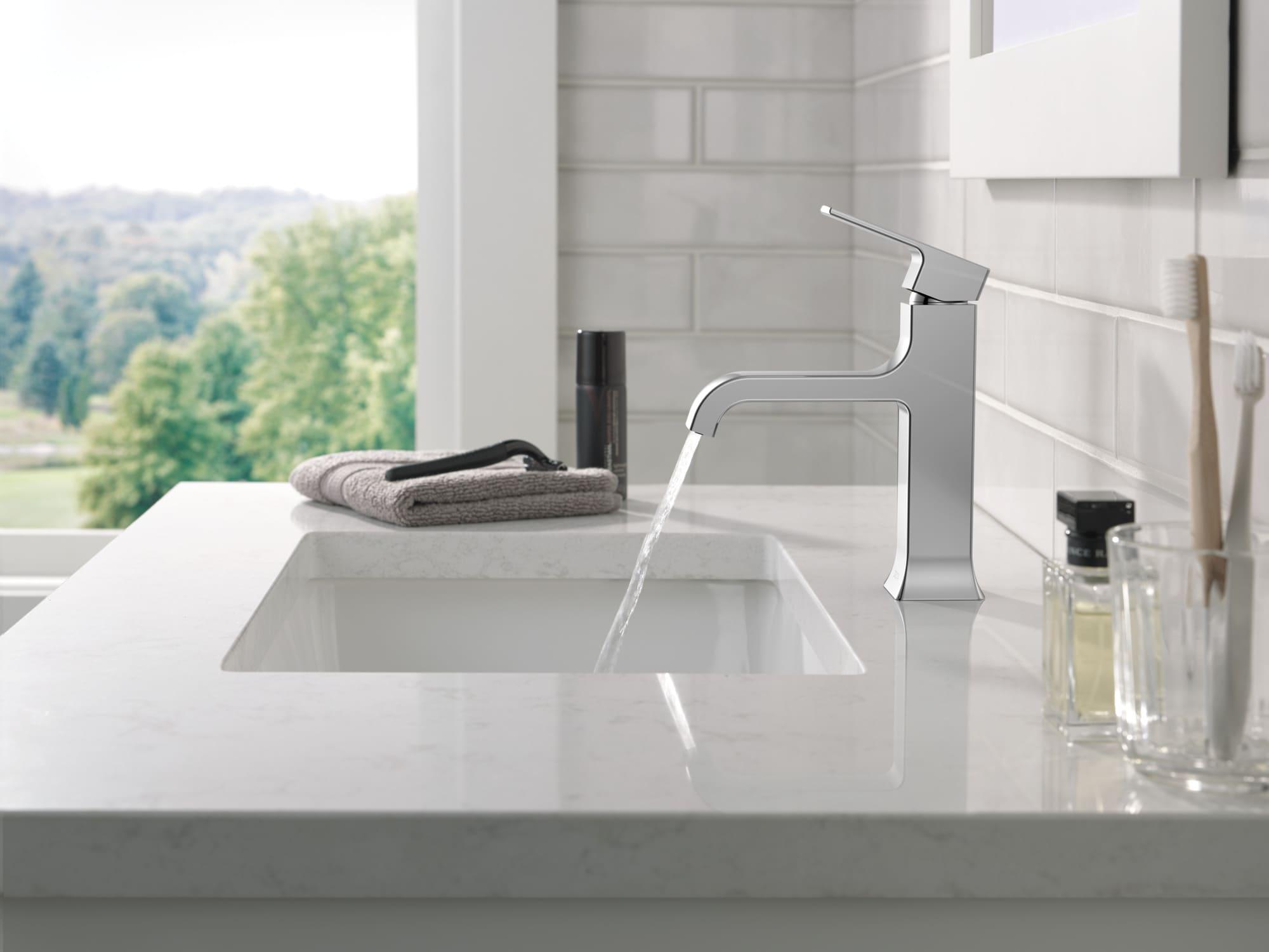 Velum Single Hole Curved Bathroom Faucet with Drain Assembly, Single Handle Bathroom Sink Faucet