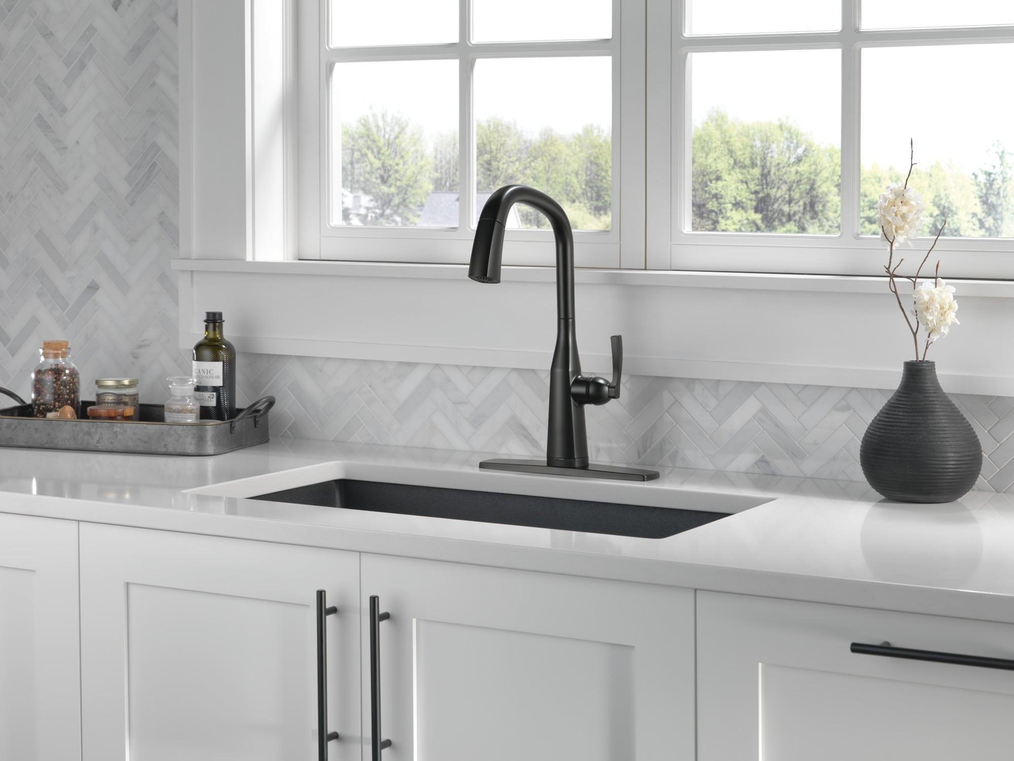 Stryke Pull Down Touchless Single Handle Kitchen Faucet with Delta VoiceIQ Technology and With Accessories
