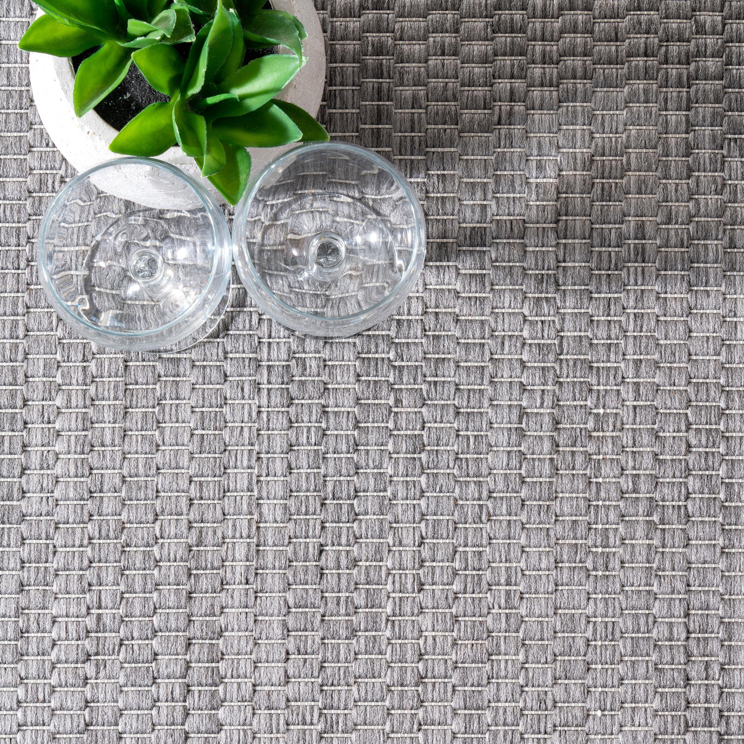 Nuloom Gris Bordered 10 Square Indoor/Outdoor Area Rug for Living Room Patio Deck Front Porch Kitchen, Grey/Black