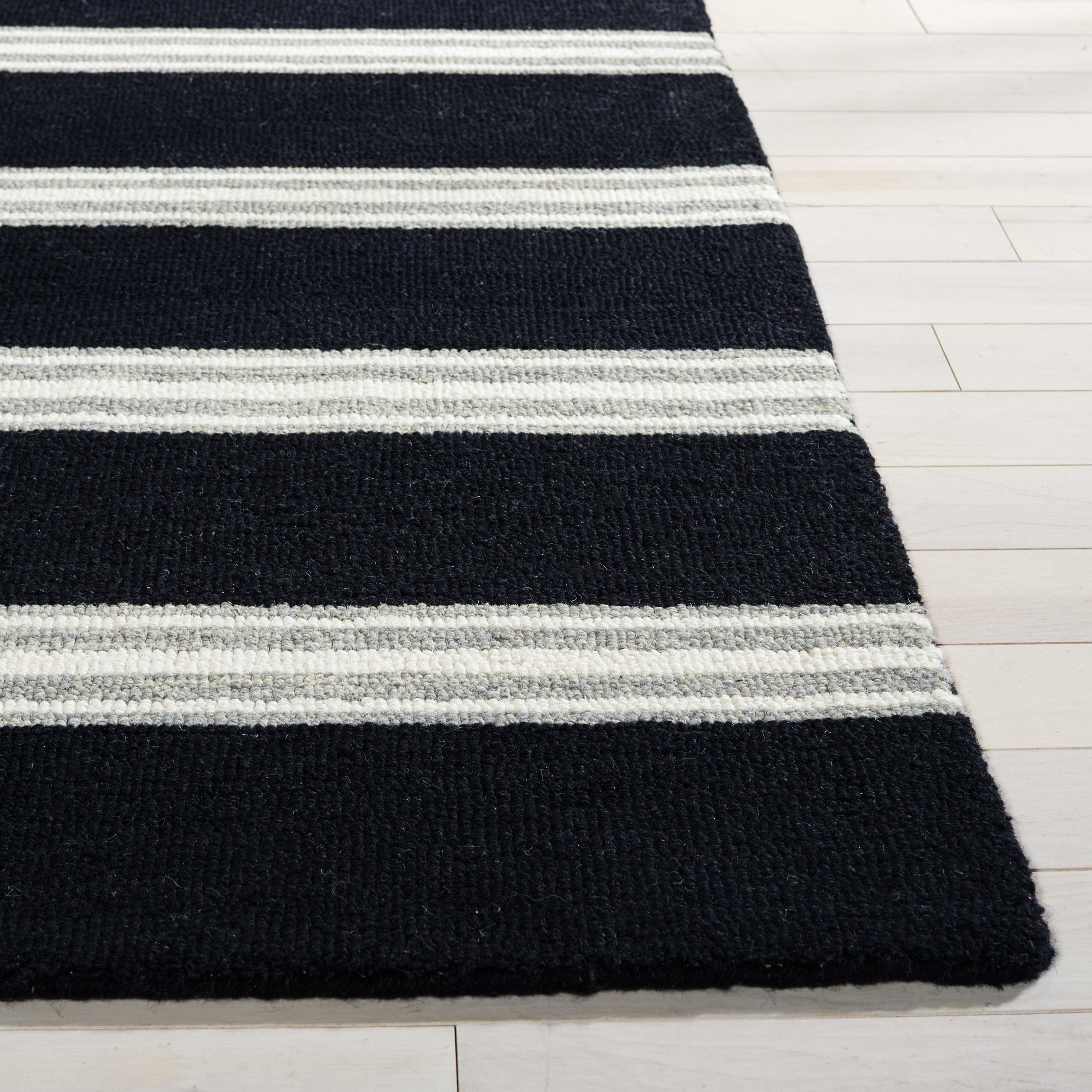 Montauk MTK712 Hand Woven Indoor Area Rug - Black/Ivory - 8'x10' - Safavieh