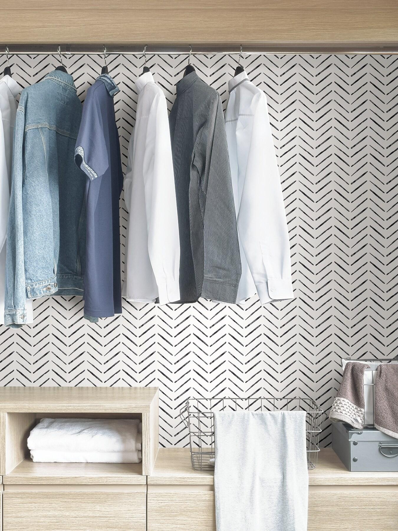 Mistana™ Duell Peel & Stick Geometric Roll