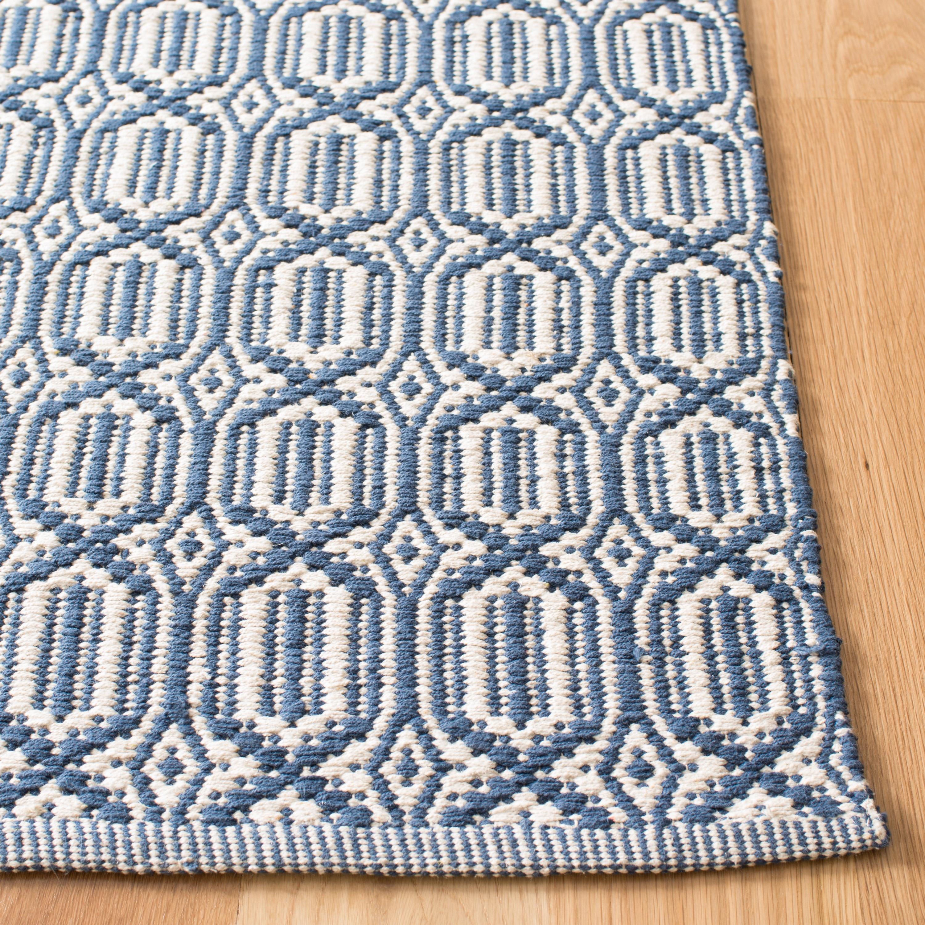 Montauk MTK333 Hand Woven Indoor Area Rug - Ivory/Navy - 4'x6' - Safavieh.