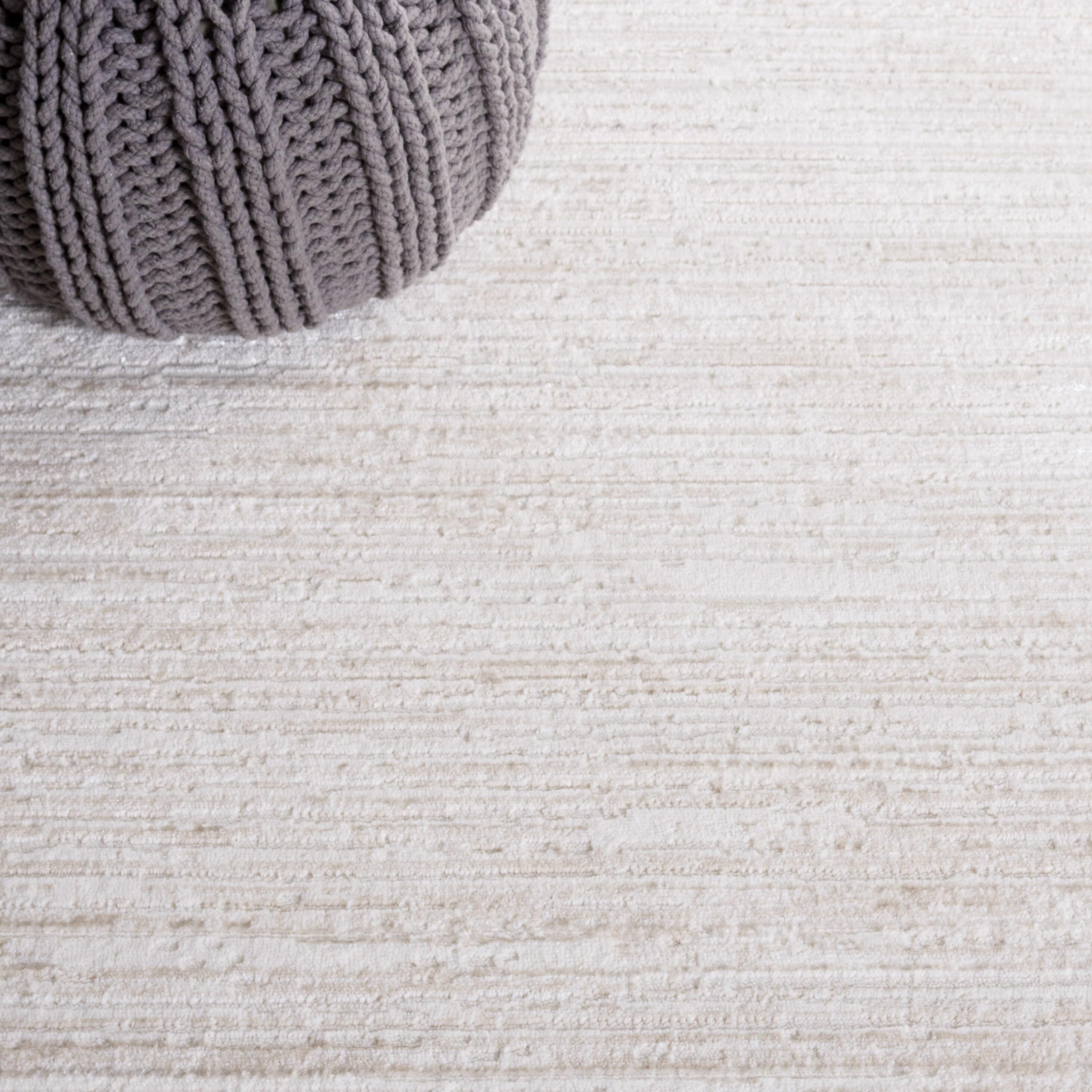 SAFAVIEH Hanna Trinity Striped Area Rug, Ivory/Beige, 5'3" x 7'6"