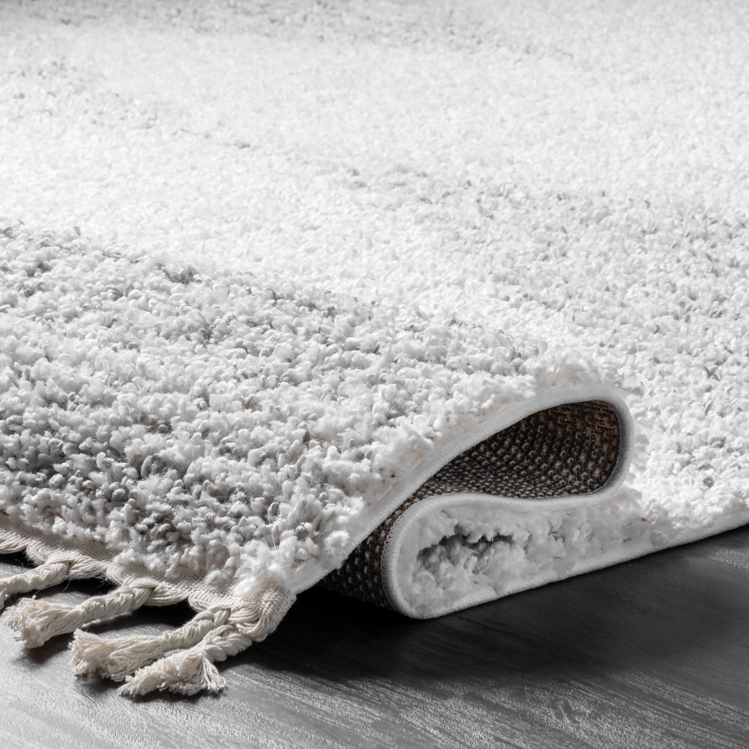 nuLOOM Bria Moroccan Diamond Tassel Area Rug