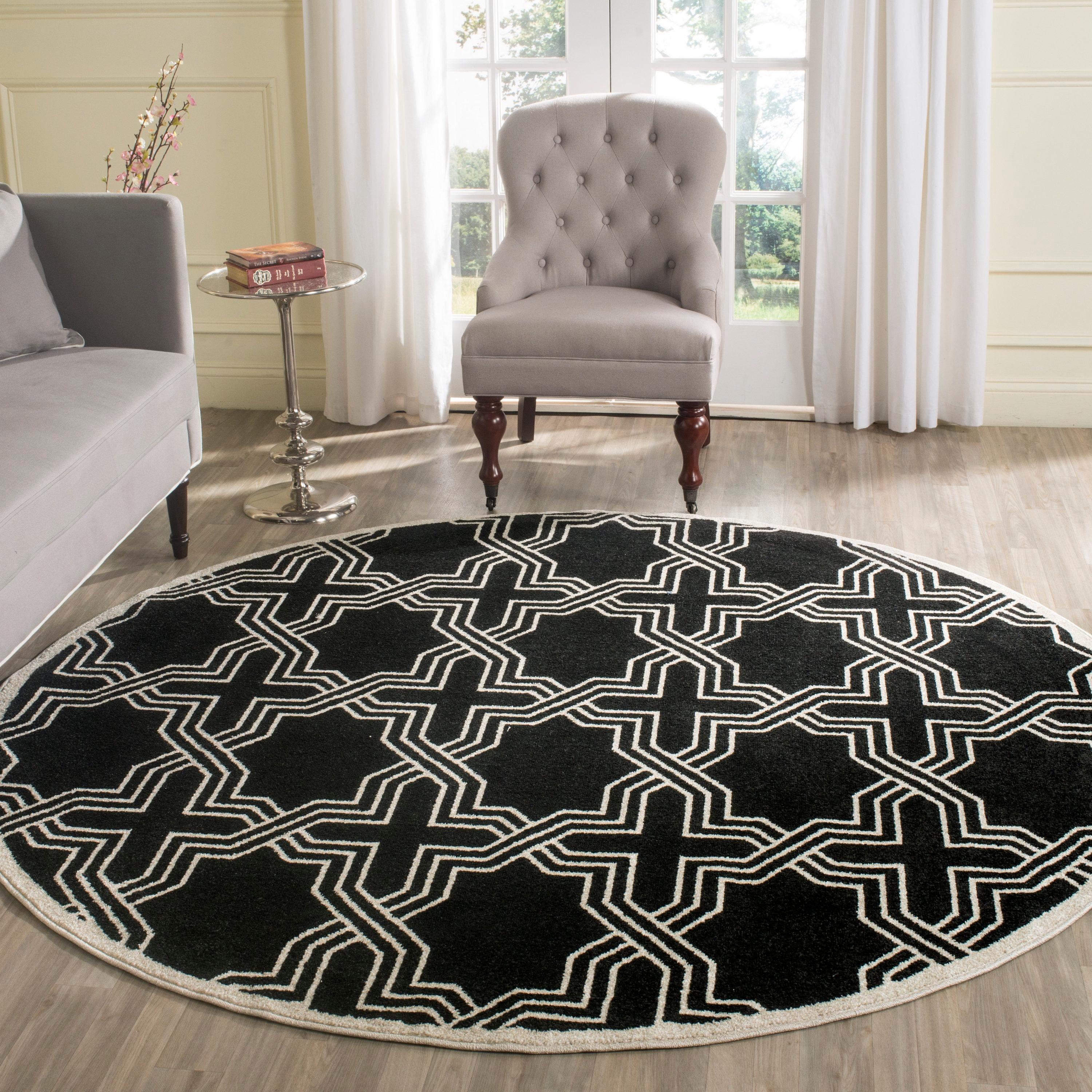 Amherst AMT413 Power Loomed Area Rug - Anthracite/Ivory - 7' round - Safavieh.