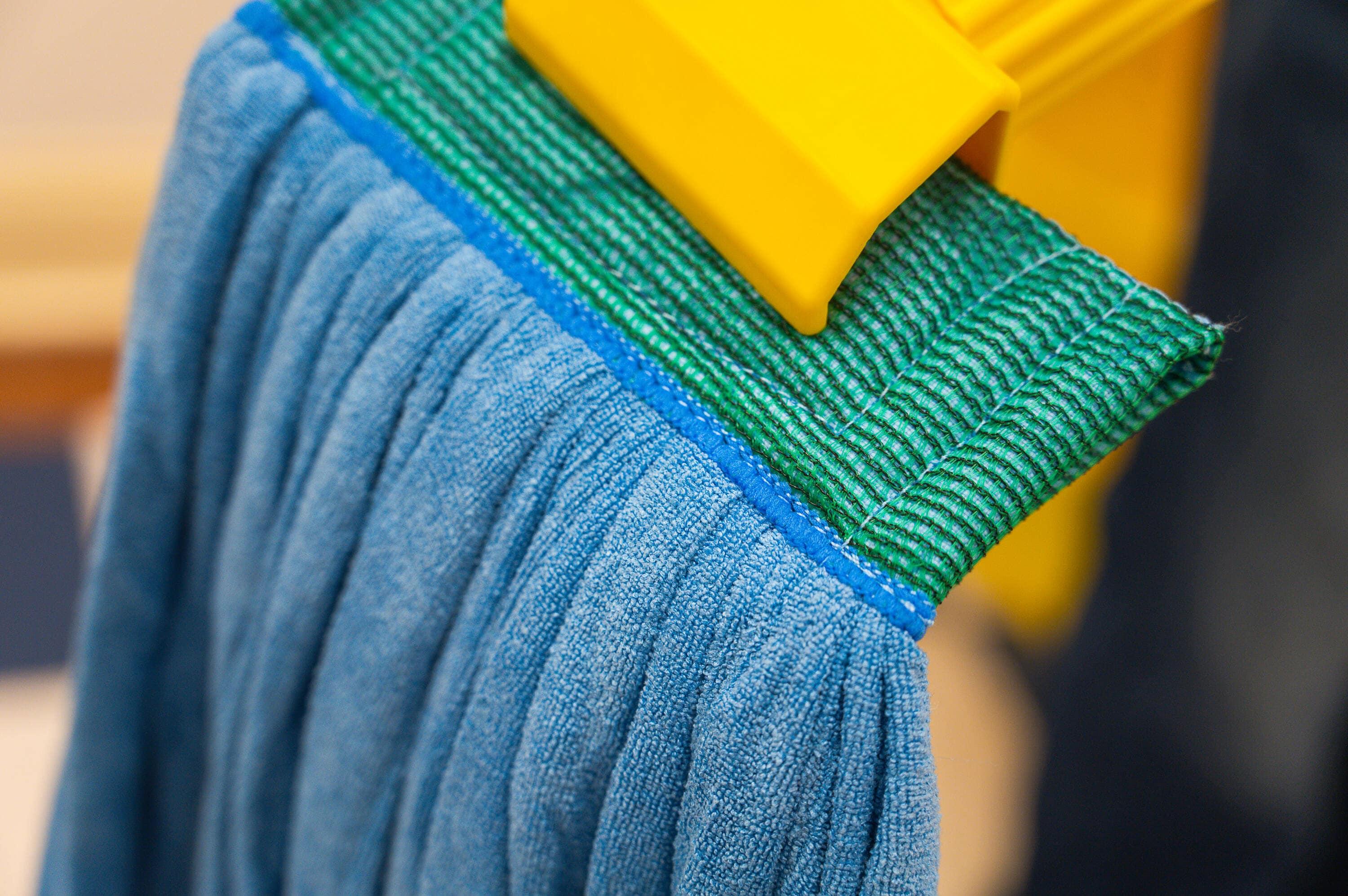 Boardwalk® Microfiber Looped-End Wet Mop Head, Medium, Blue BWKMWTMB