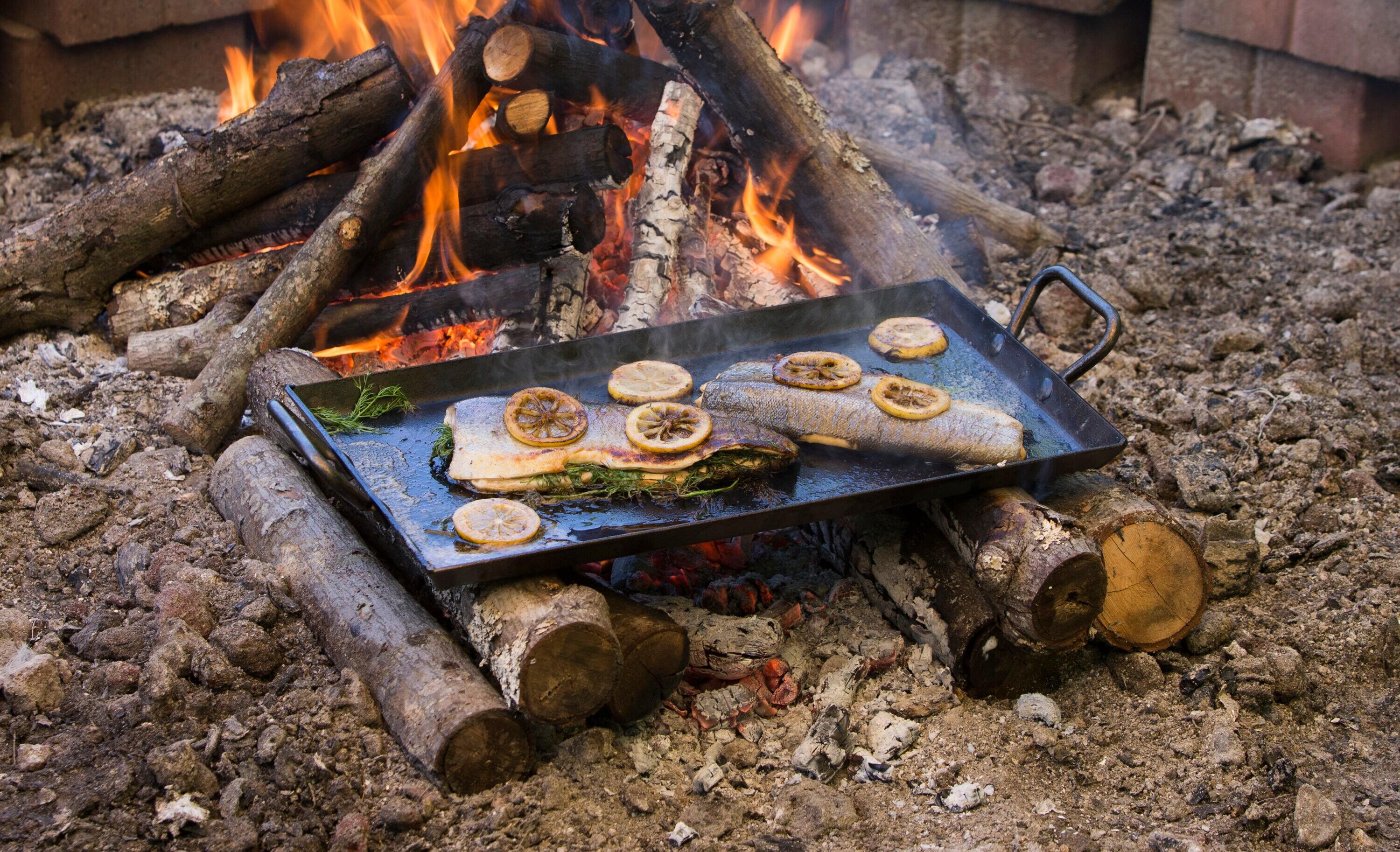 18 x 1Inch Seasoned Steel Griddle